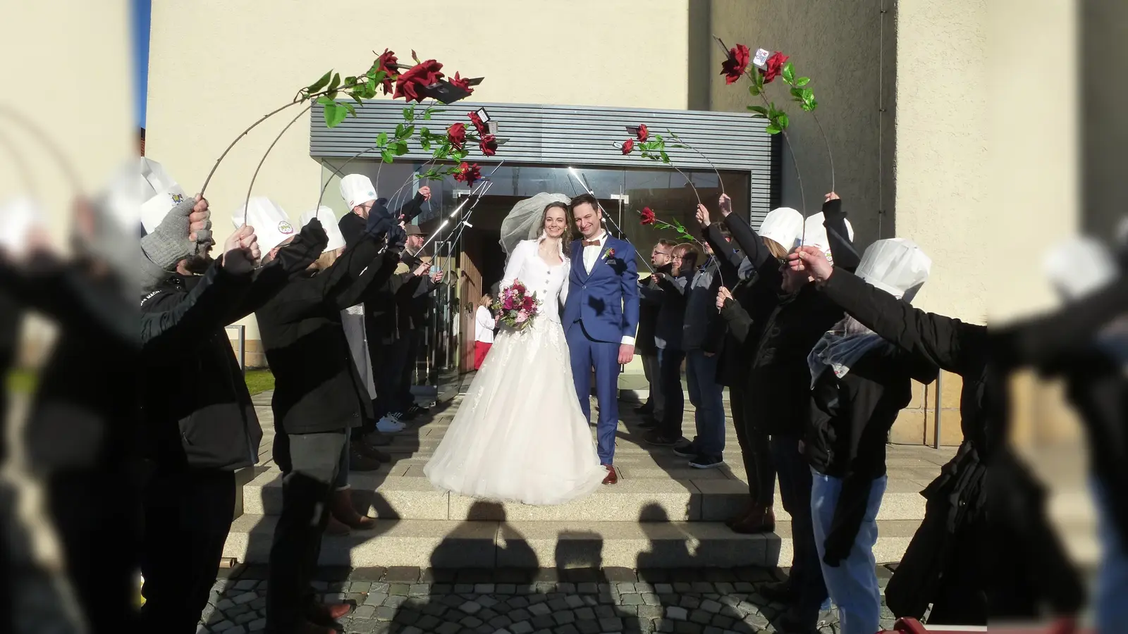 Sie stellen ihren gemeinsamen Lebensweg unter den Segen Gottes: Thomas und Sophia Gotthard. (Bild: bk)