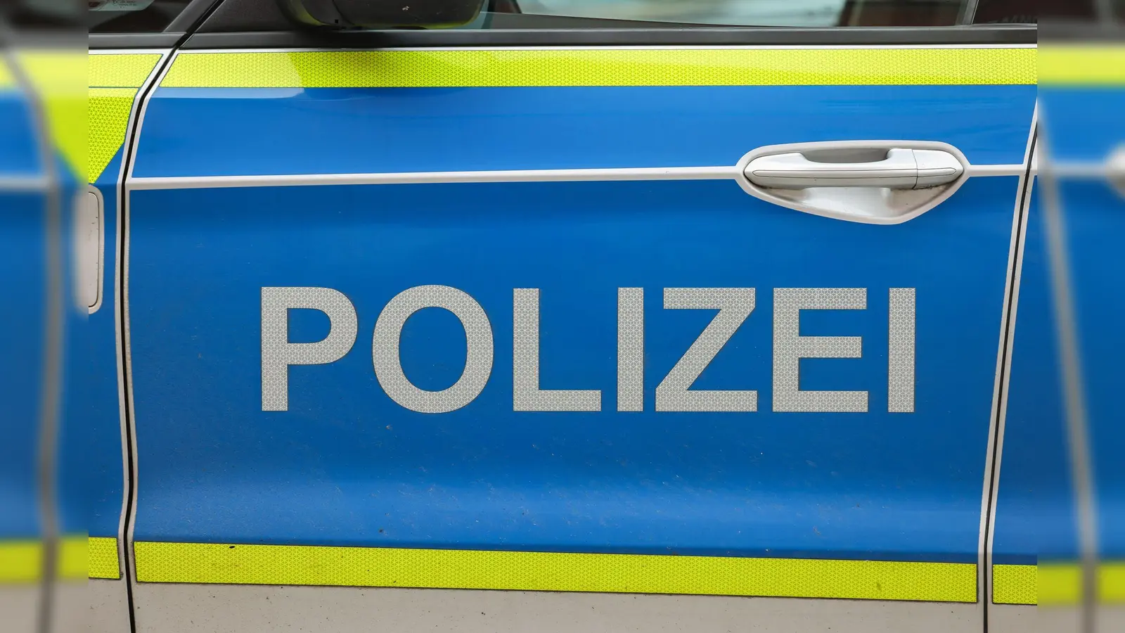 Die Polizei wurde zum Tatort gerufen.  (Symbolbild: Jan Woitas/dpa)