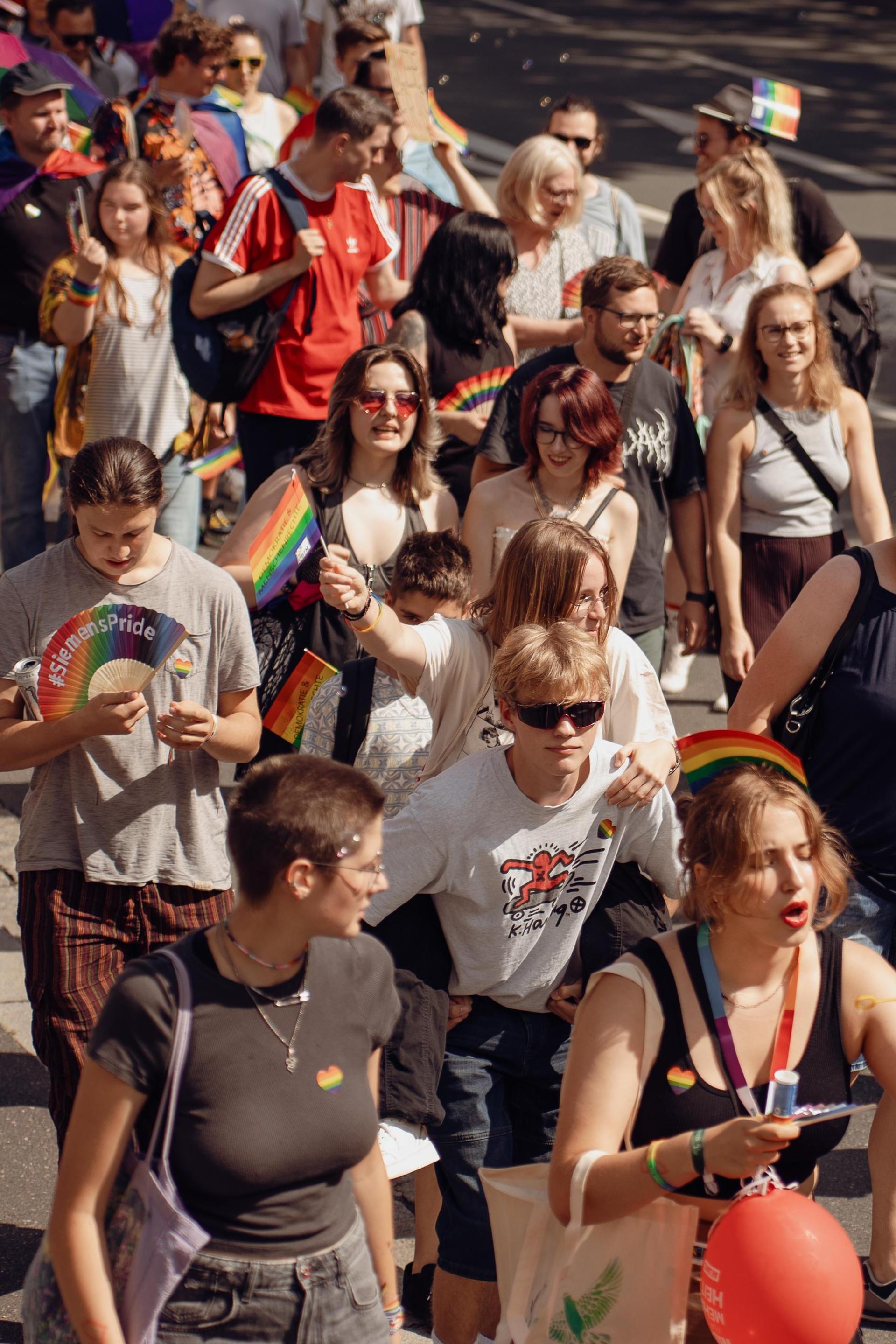 Das war beim Amberger CSD-Demozug am Samstag los. (Bild: Ria Schmidt)