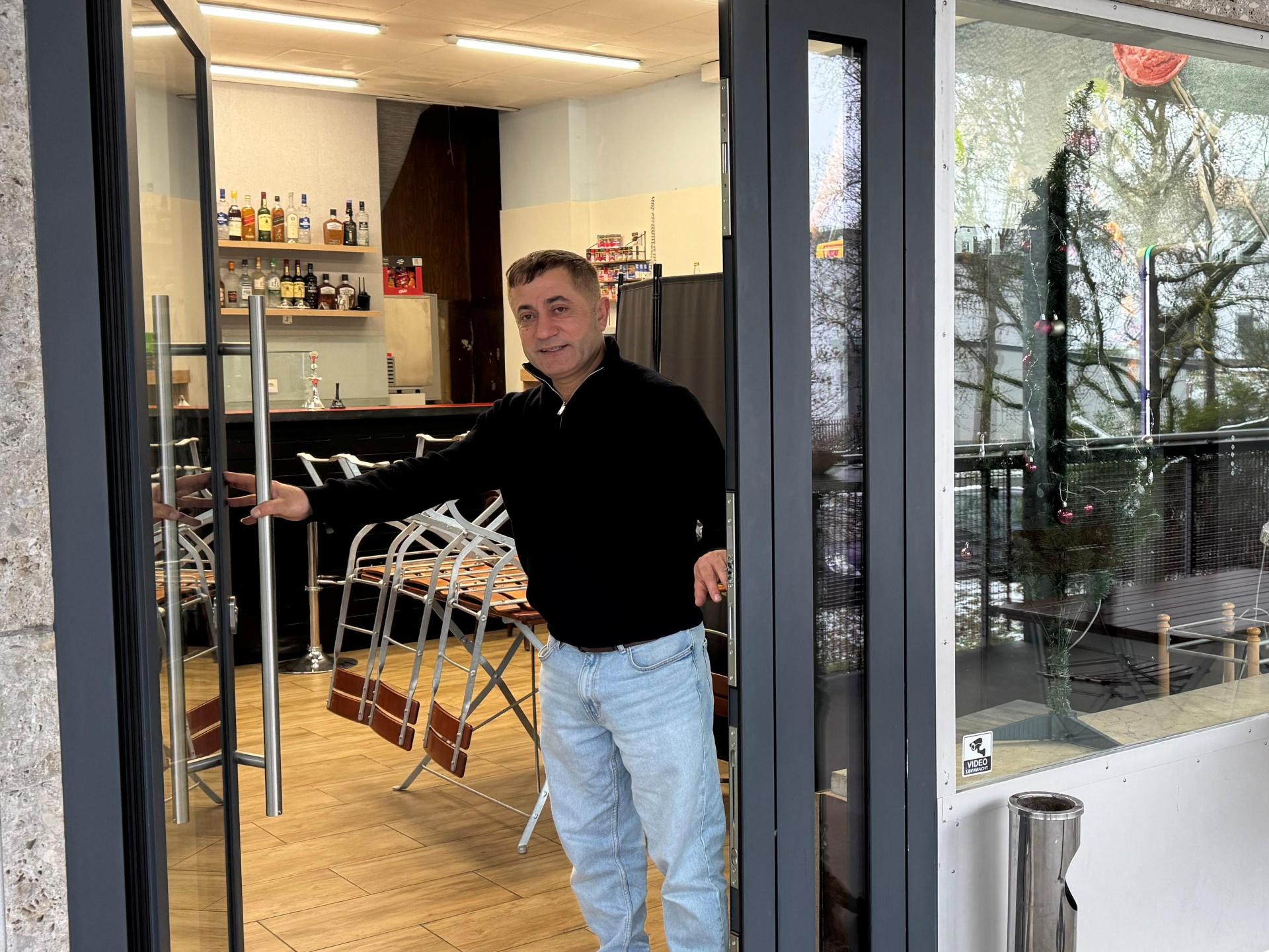 Seit dem 12. September ist das Lokal „ARAM'S Café &amp; Bar” bereits geöffnet.  (Bild: Stefanie Tretter)