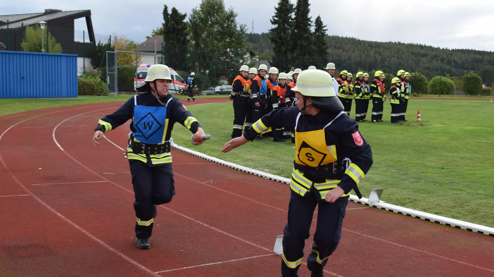 Der Staffellauf in voller Feuerwehrmontur gehört auch zum Programm der Bundes-, Landes- und Oberpfalz- Wettkämpfe am Samstag, 13. September, in Amberg (Archivbild: bnr)