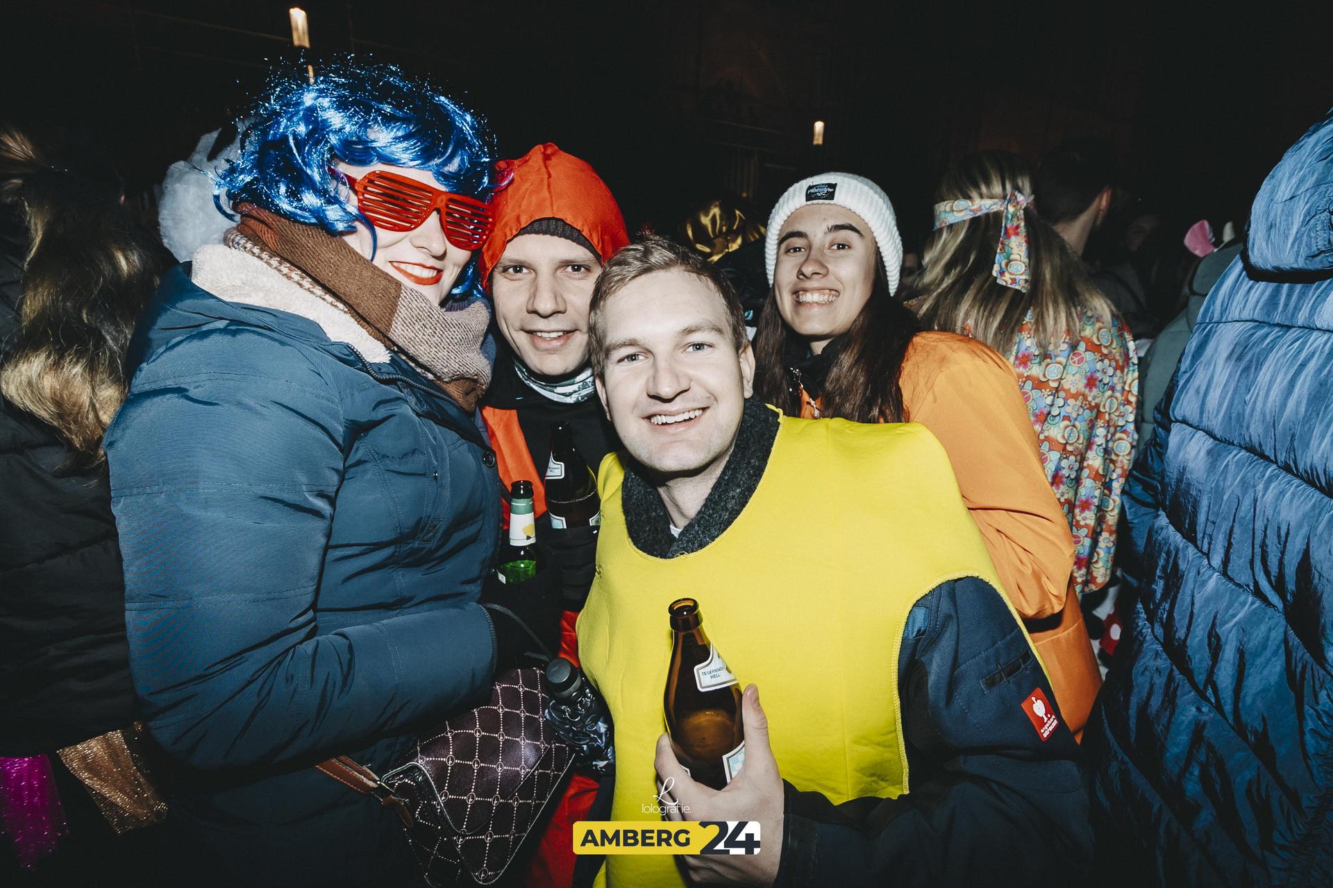 Amberger Hexennacht: Das war 2025 am Marktplatz los. Wir wünschen euch viel Spaß mit den Fotos.  (Bild: Leonie Hartung)