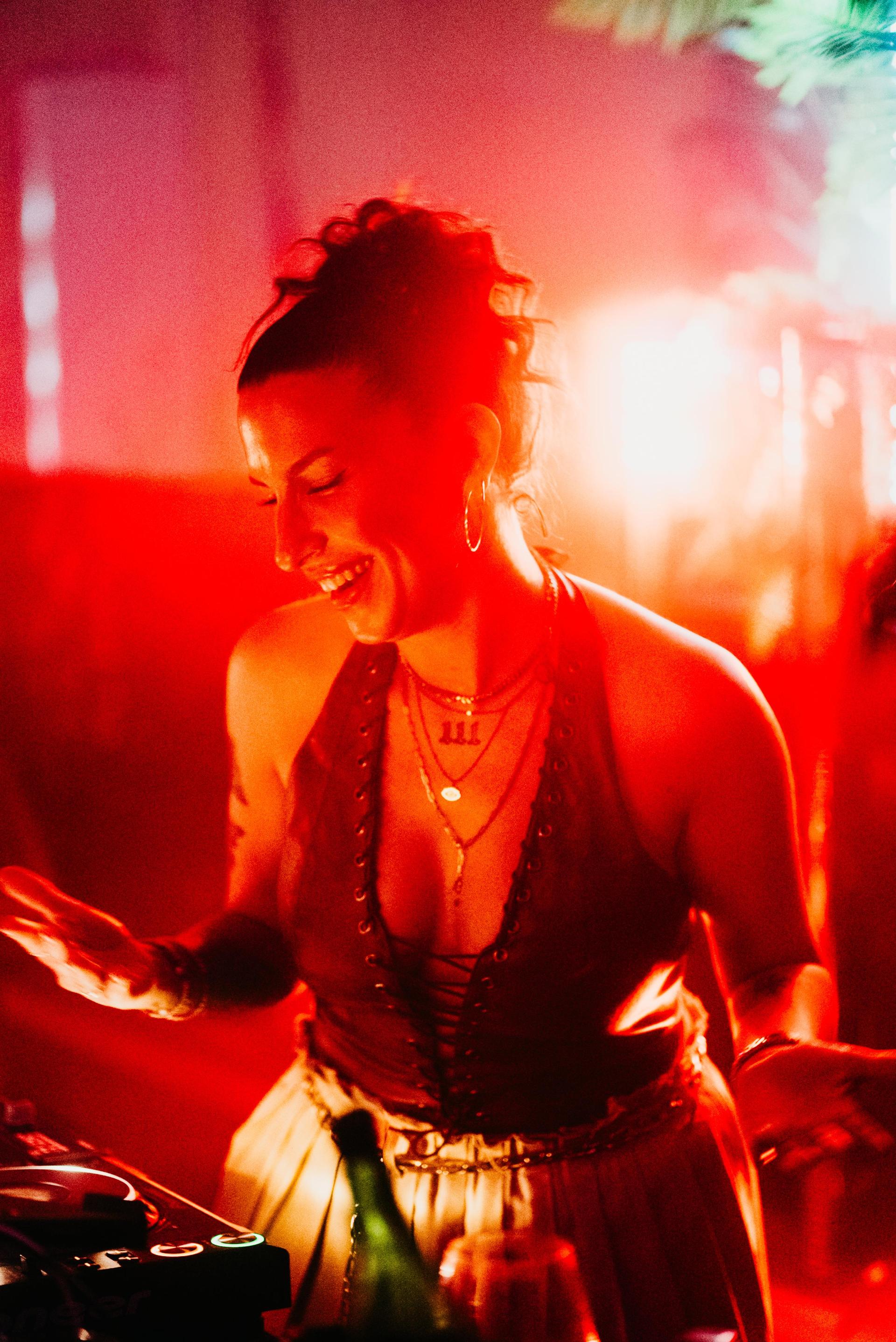 Im Casino Saal sorgte DJane Lil Ma für gute Stimmung. (Bild: Mario Donhauser)