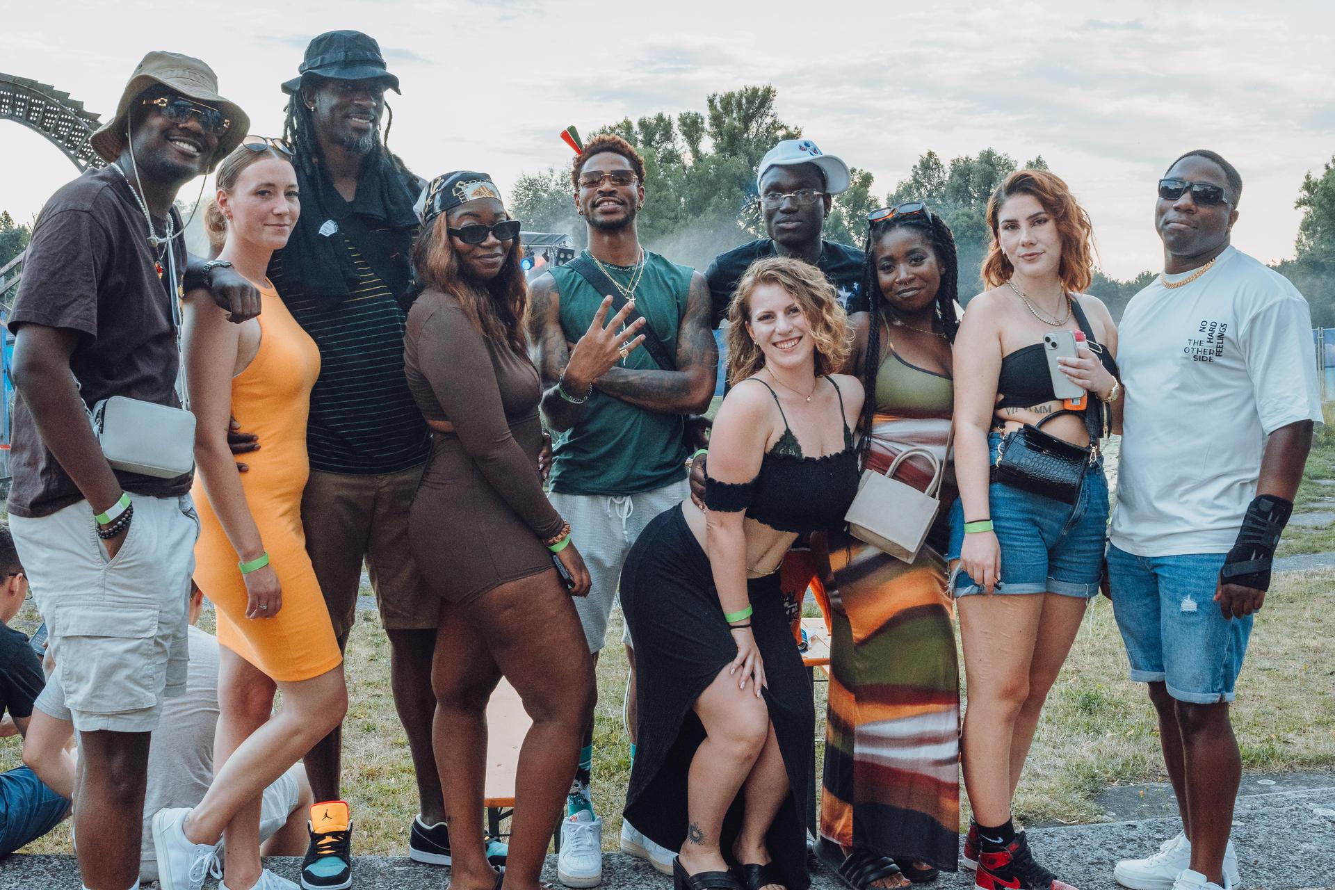 Shisha, Drinks und guter Hip-Hop. So war's am Hip-Hop BBQ in Amberg.  (Bild: Denise Helmschrott)
