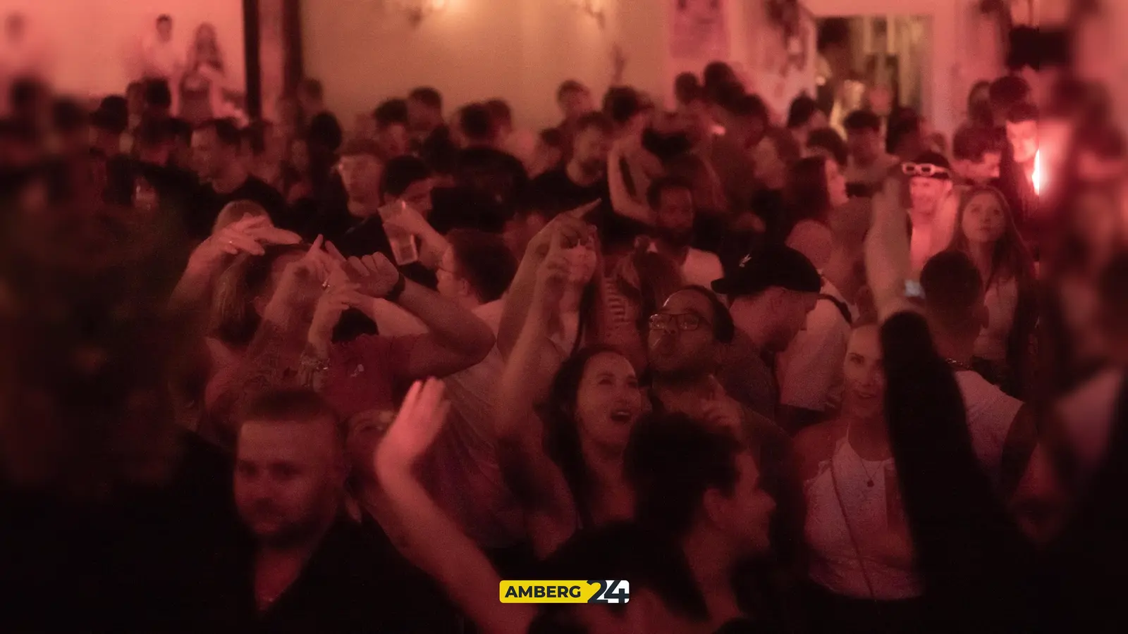 Vibes x Bergfest Afterparty (Bild: Mario Donhauser)