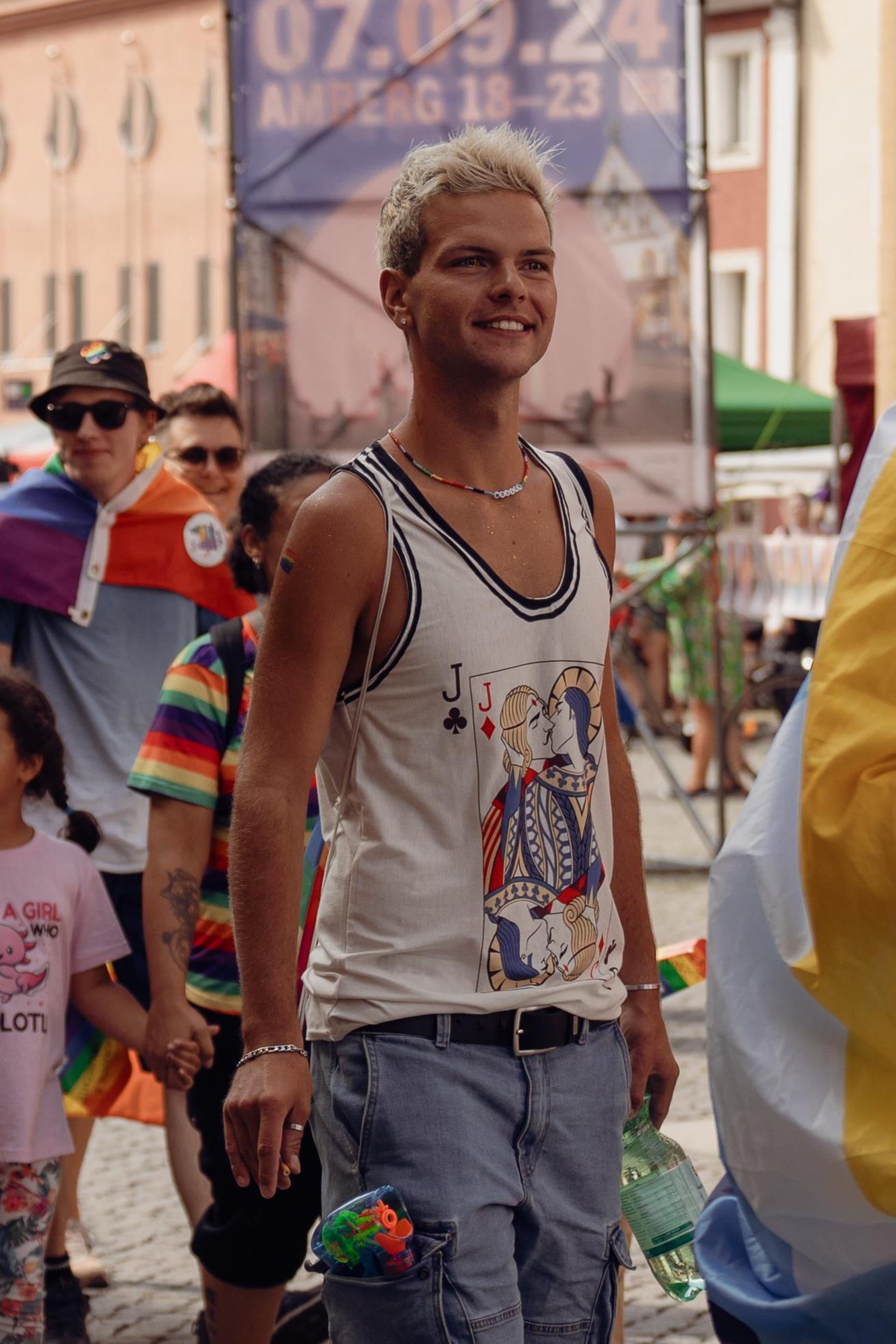 Das war beim Amberger CSD-Demozug am Samstag los. (Bild: Ria Schmidt)