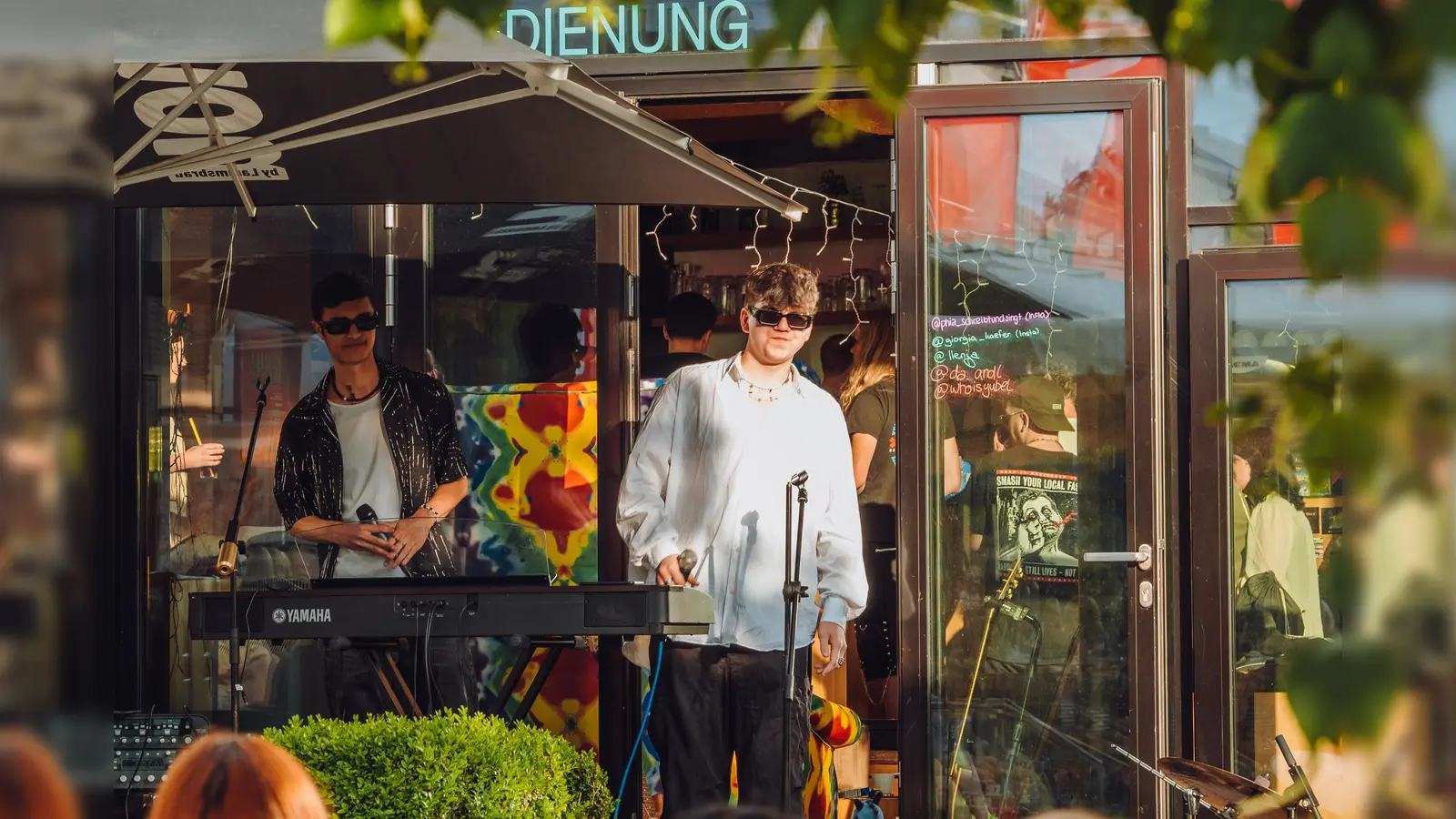 Auf der Open Stage im Beanery zeigten Künstler*innen, was sie drauf haben. (Bild: Denise Helmschrott)