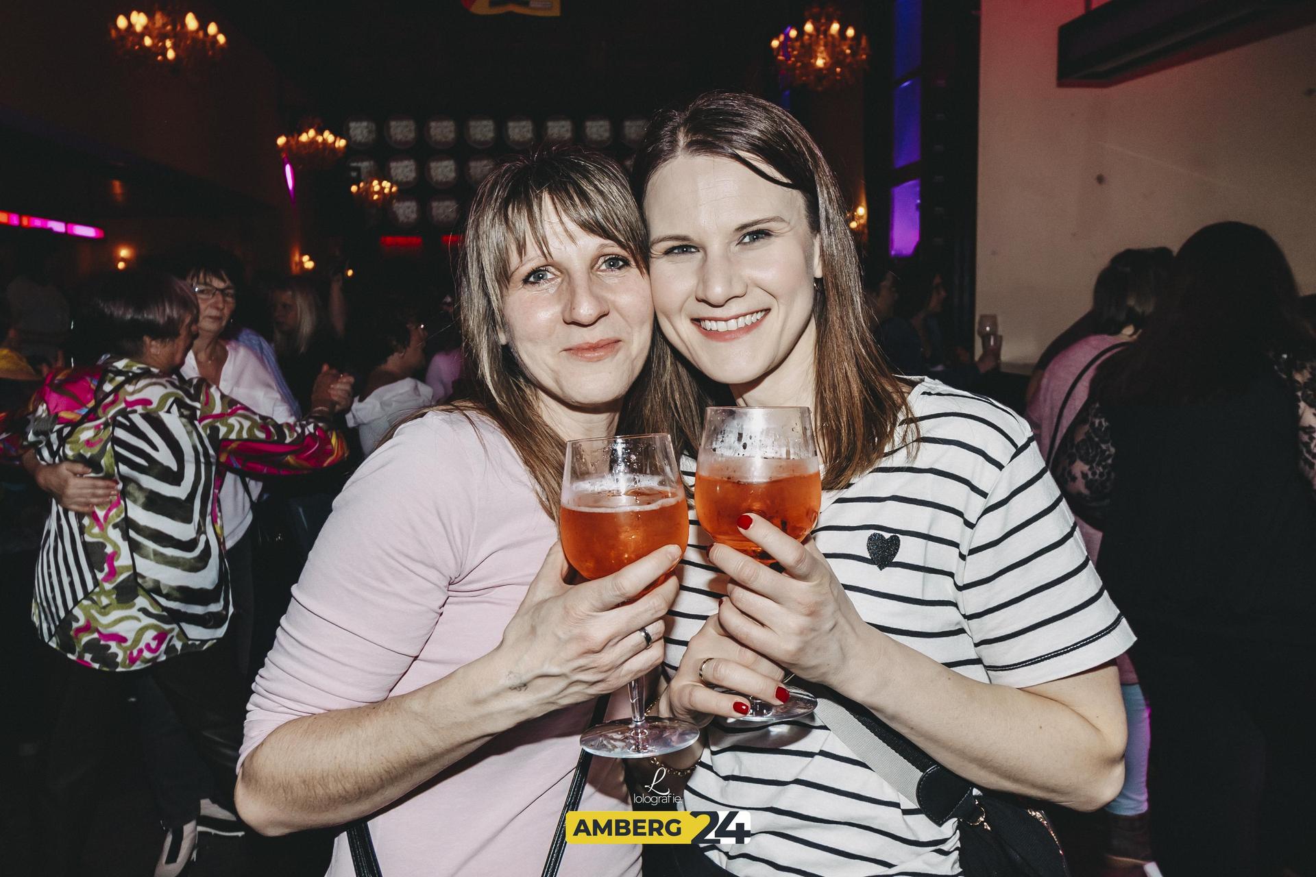 Die Event-Reihe „Mama geht tanzen” machte auch in Amberg Halt. (Bild: Leonie Hartung)