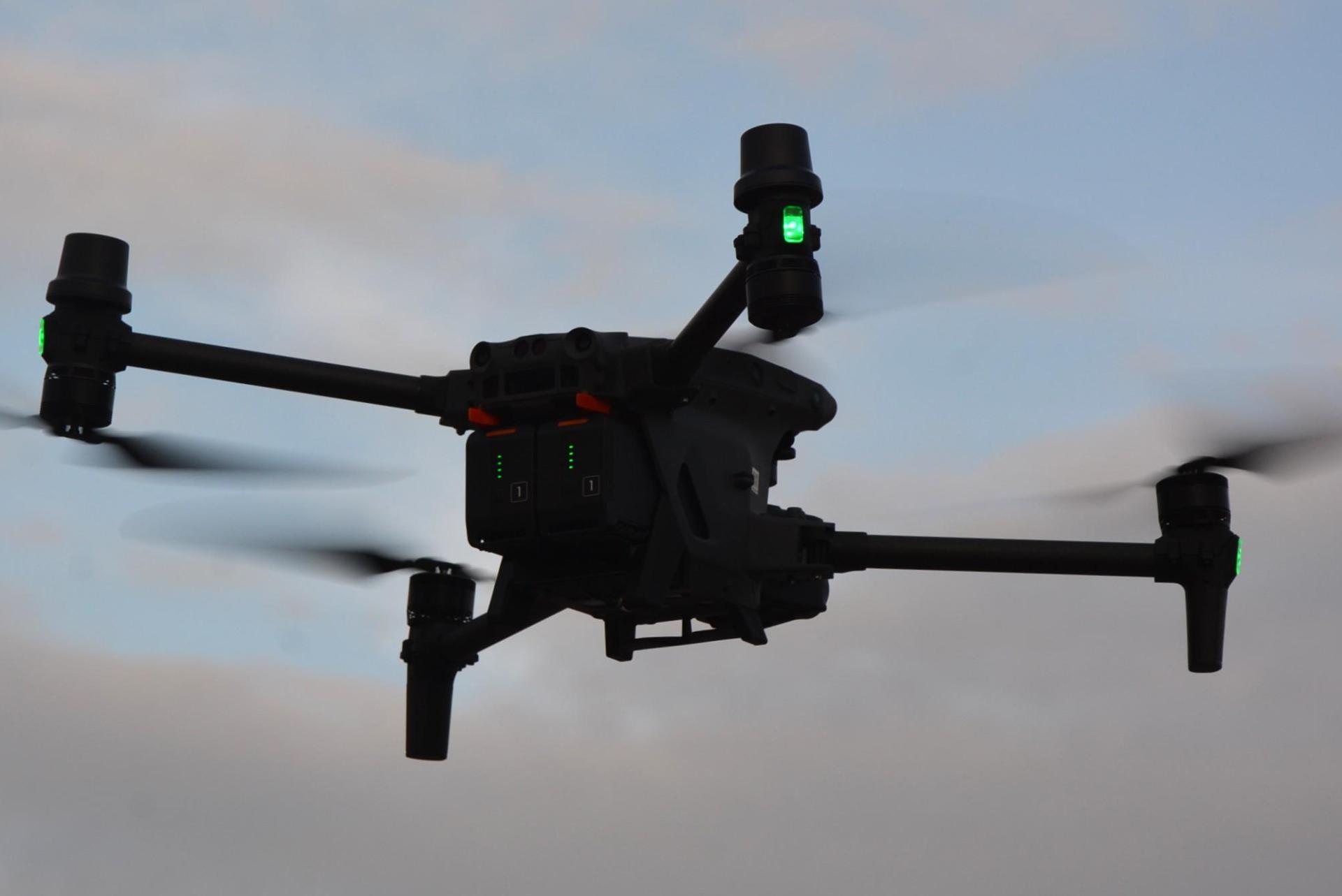 Die Polizei Oberpfalz setzt Drohnen sowohl zur Einsatzsteuerung, Fahndung und Rettung ein. (Symbolbild: jr)