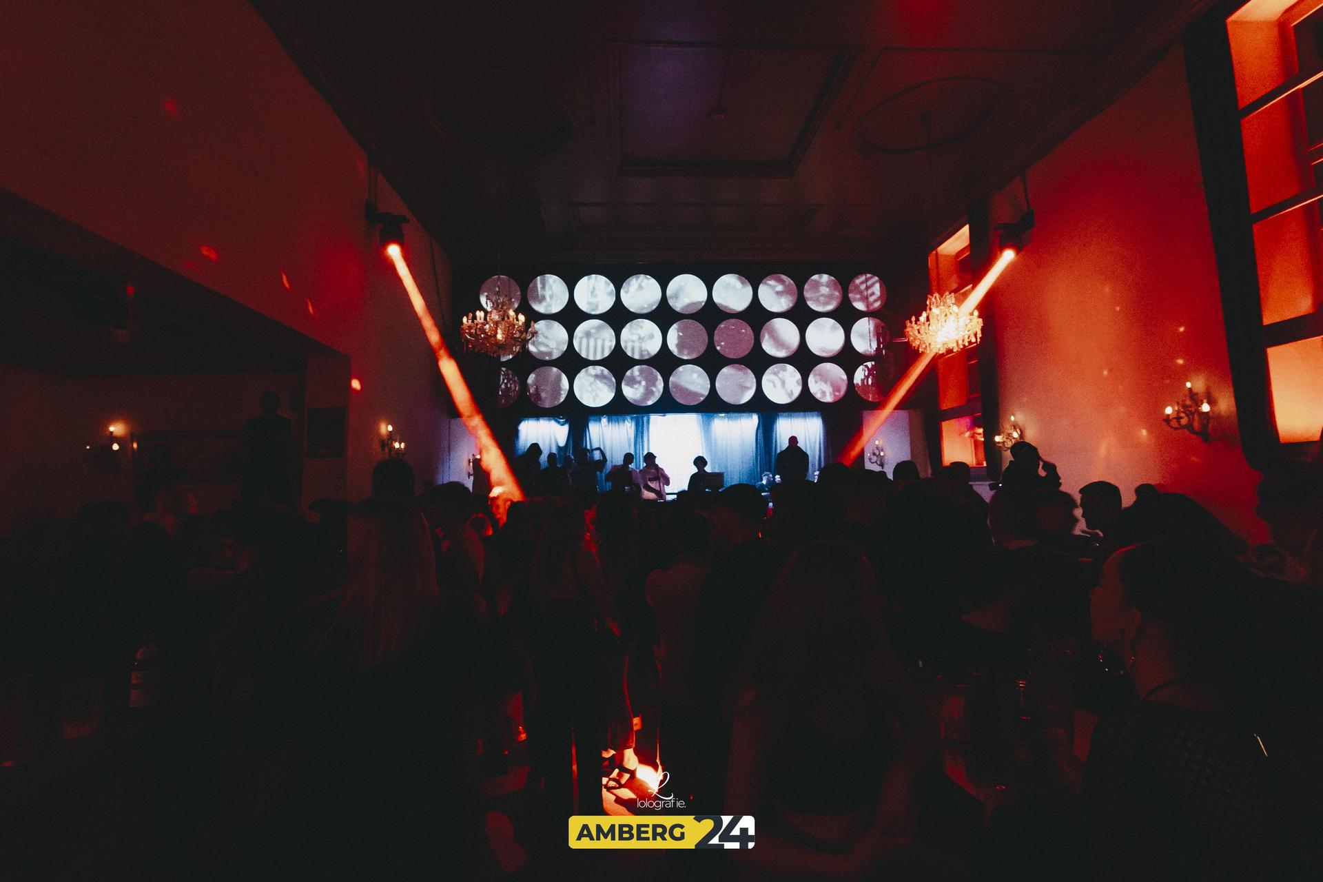 Das Casino am Samstag.  (Bild: Lolografie)