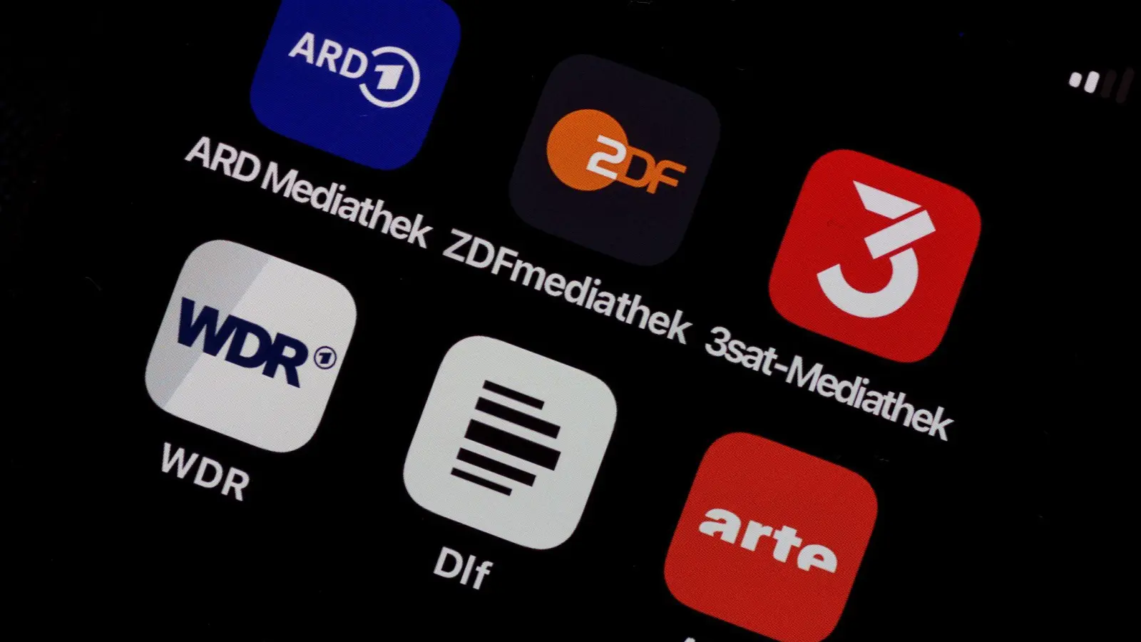 Länder haben Entscheidungen zum Rundfunkbeitrag getroffen. (Symbolbild: Oliver Berg/dpa)