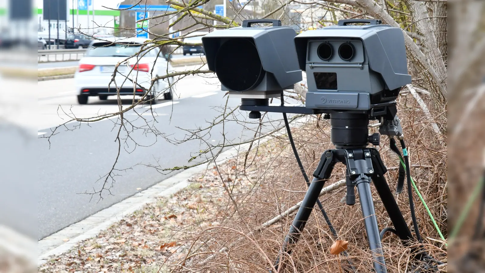 Bei Vilseck hat die Polizei die Geschwindigkeit kontrolliert.  (Bild: Petra Hartl)
