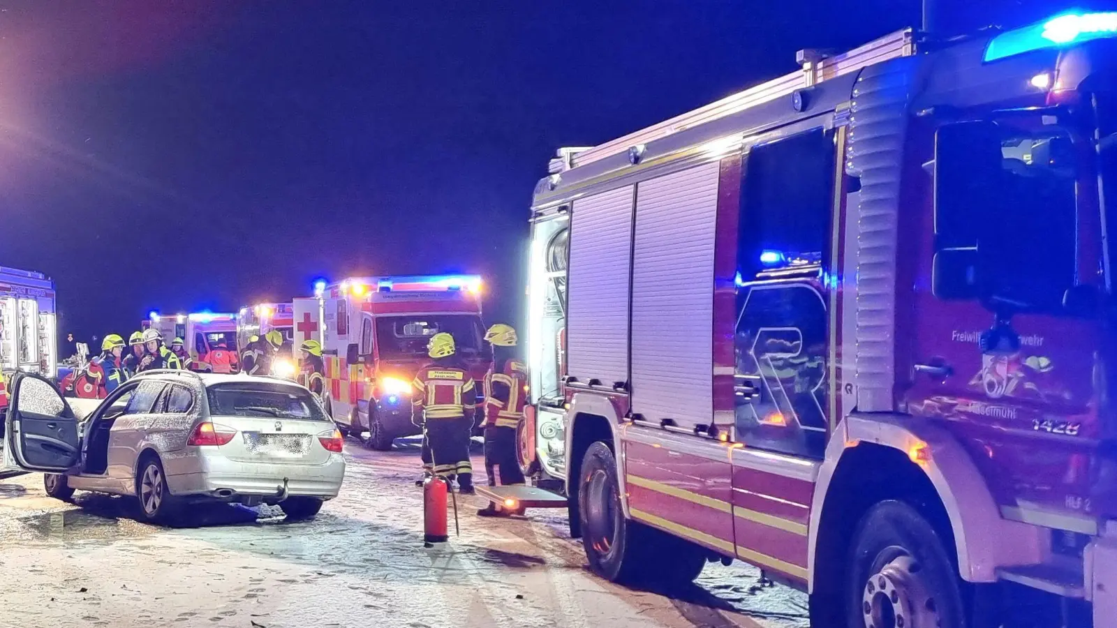 Auf der B 85 zwischen Haidweiher und Schweppermannkaserne hat sich ein Unfall ereignet. (Bild: Polizei Amberg)