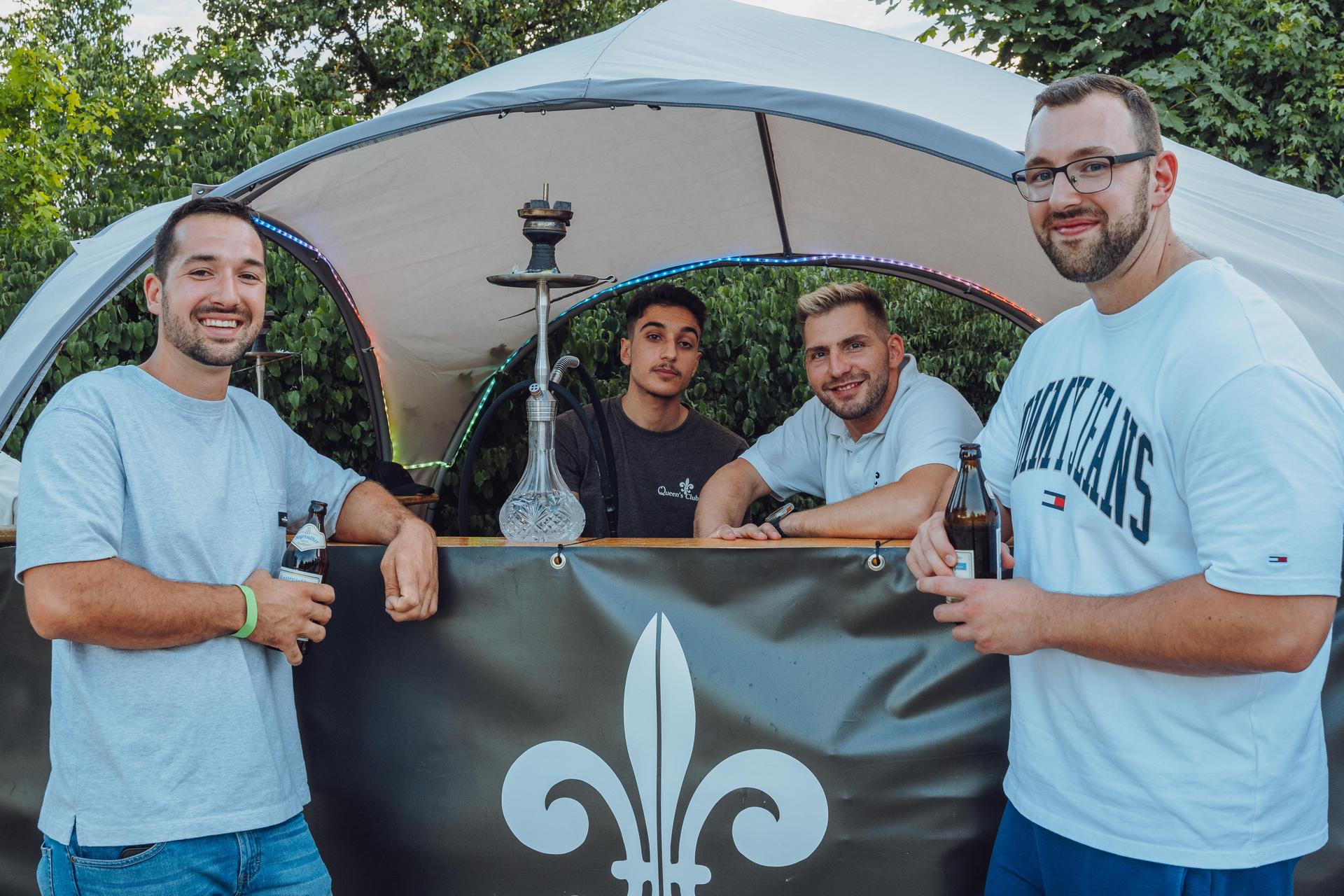 Shisha, Drinks und guter Hip-Hop. So war&#39;s am Hip-Hop BBQ in Amberg.  (Bild: Denise Helmschrott)