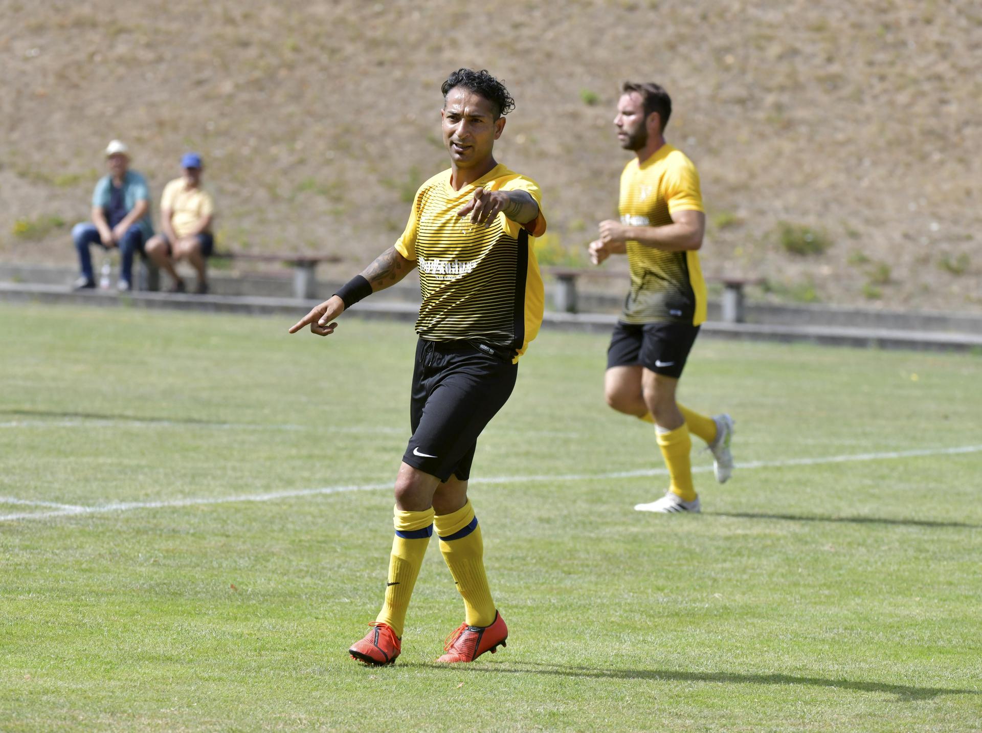 Akram Abdel-Haq ist zurück als Spielertrainer der SG Seugast/Schlicht II. Nach einem durchwachsenen Saisonstart setzt der Kreisklassist nun wieder auf den 44-Jährigen, der mit der SG in der Saison 2021/22 in die Kreisliga aufgestiegen war.  (Bild: Hubert Ziegler)