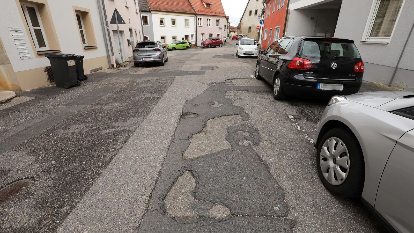 Die Neustift in der Amberger Altstadt ist am Donnerstag, 17. Oktober, für ein paar Stunden gesperrt. (Bild: Wolfgang Steinbacher)