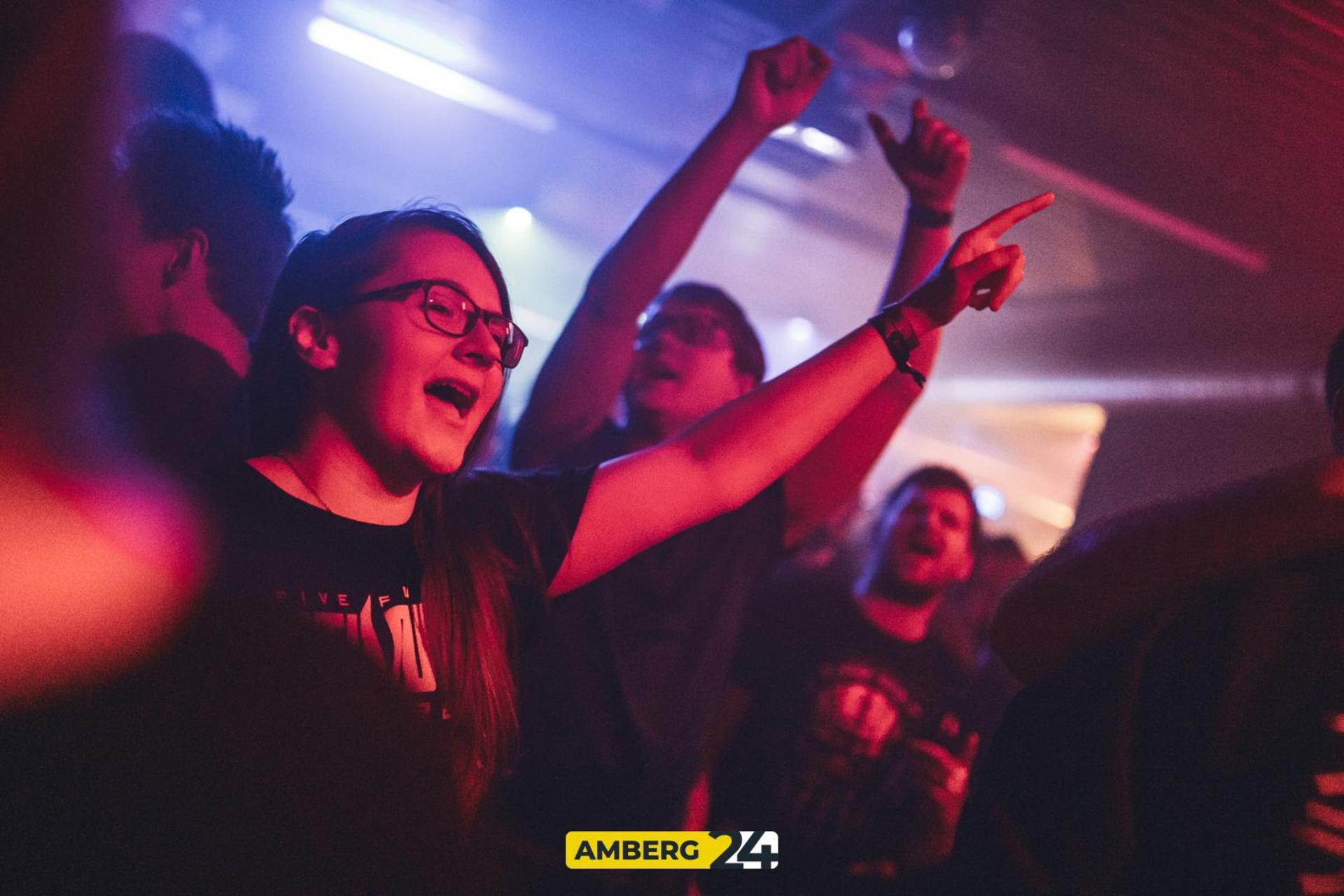 Ihr habt im Happy Rock an Weihnachten gefeiert und wir haben die Fotos. ☺ (Bild: Julia Bär)