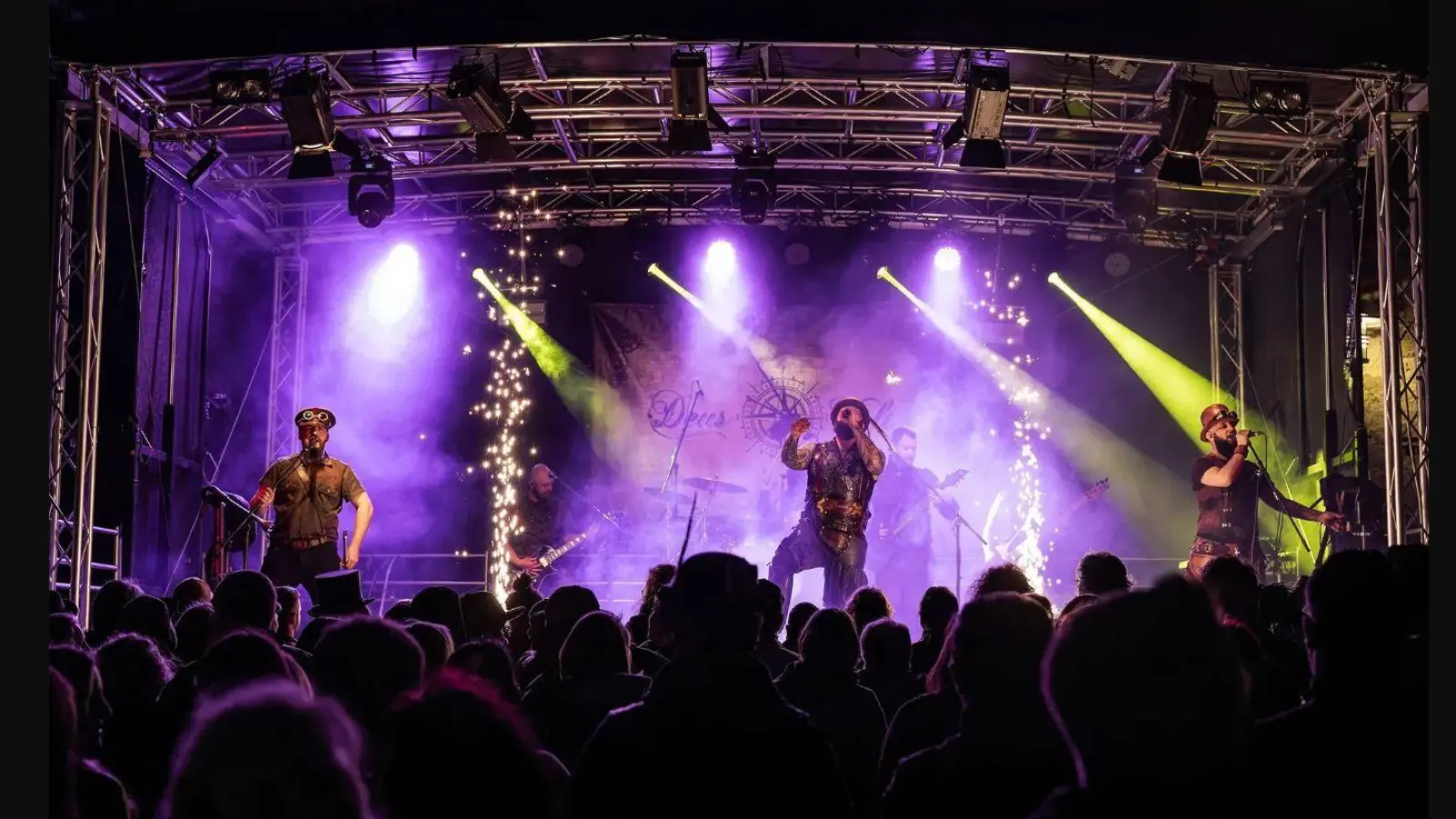 Deus Vult werden am 23. November beim „Mittelalter Meets Metal” im Amberger Casino Saal auf der Bühne stehen.  (Bild: Daniela Adelfinger/exb)