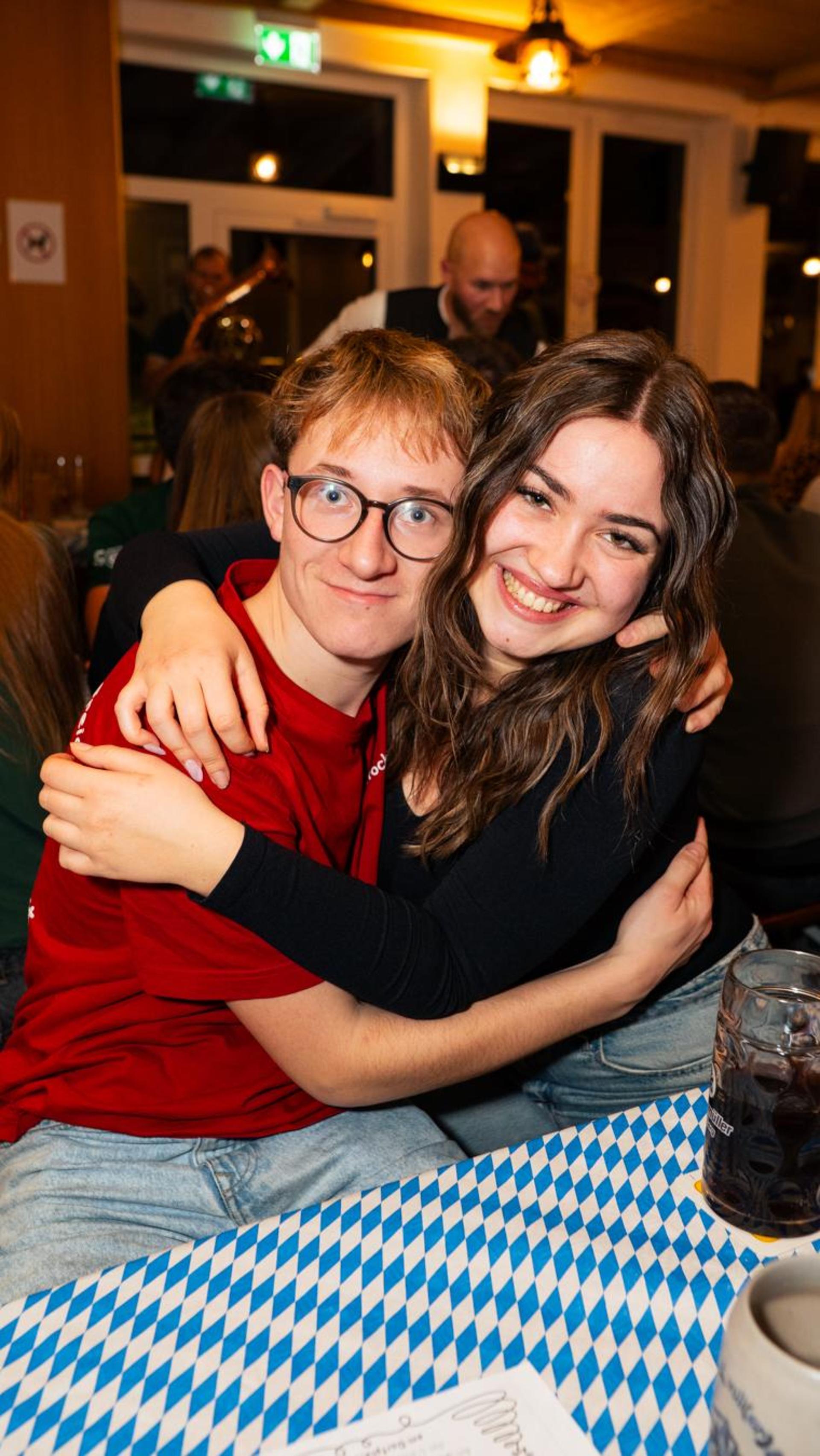 Endspurt bei der Thansüßer Kirwa am Montag.  (Bild: Hannes Stock)