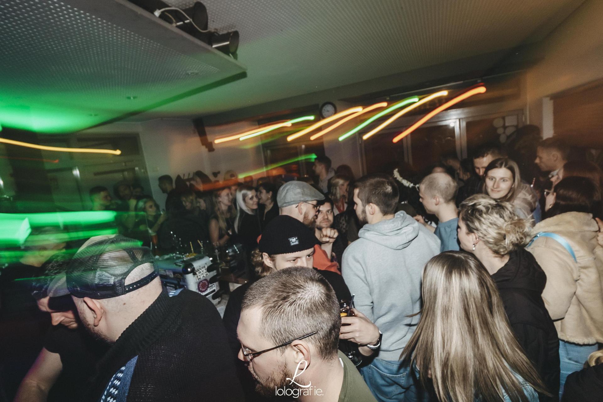DJ Maca im Colomba. Die Fotos (Bild: Lolografie)
