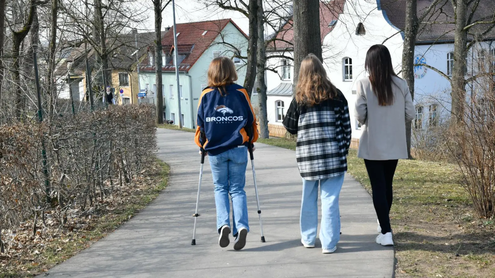 Trotz der tragischen Erlebnisse wollen die Betroffenen nicht, dass ihre Freundschaft und der weitere Kontakt zu den französischen Schülern aus Maintenon leidet. Deshalb soll der für Ende April geplante Gegenbesuch in Frankreich auf jeden Fall stattfinden. (Bild: Petra Hartl)