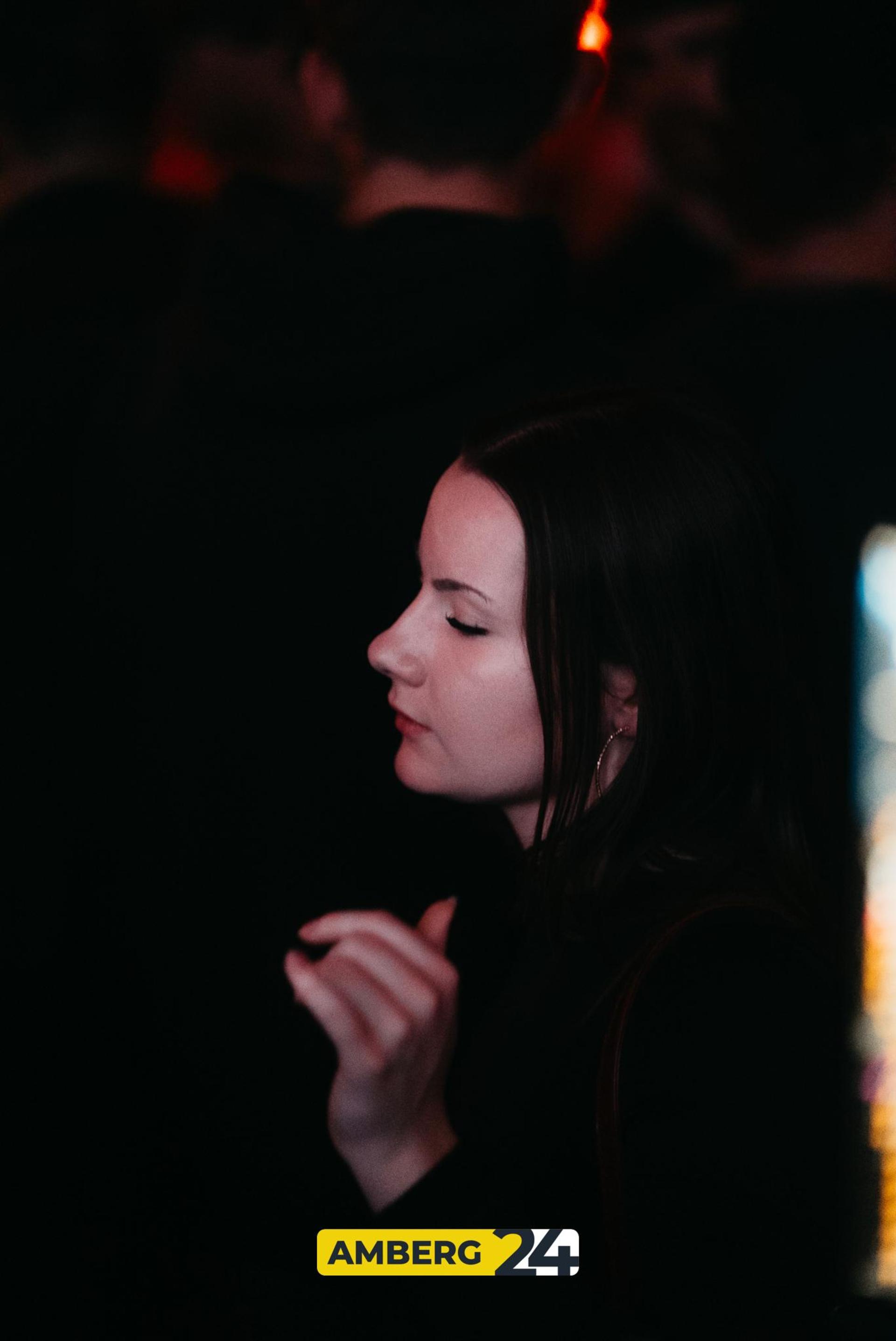 Im Casino-Saal war am Samstag die erste VIBES-Party des Jahres. (Bild: Mario Donhauser)