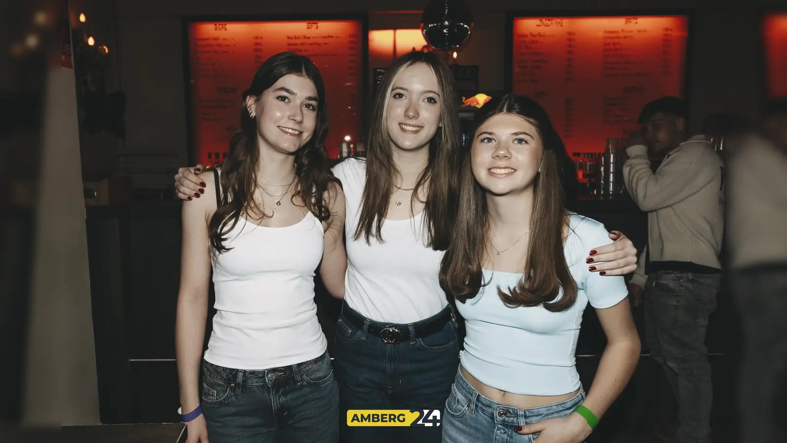 Die FOS/BOS hat zur Q-Party ins Casino eingeladen. Das sind die Bilder.  (Bild: Lolografie)