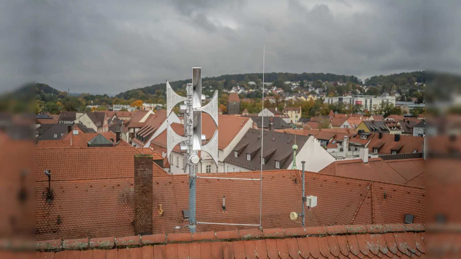 Am Donnerstag wird es laut.Beim Bayernweiten Probealarm werden die Sirenen in <br>der Stadt Amberg getestet.  (Bild:  Michael Golinski, Stadt Amberg )