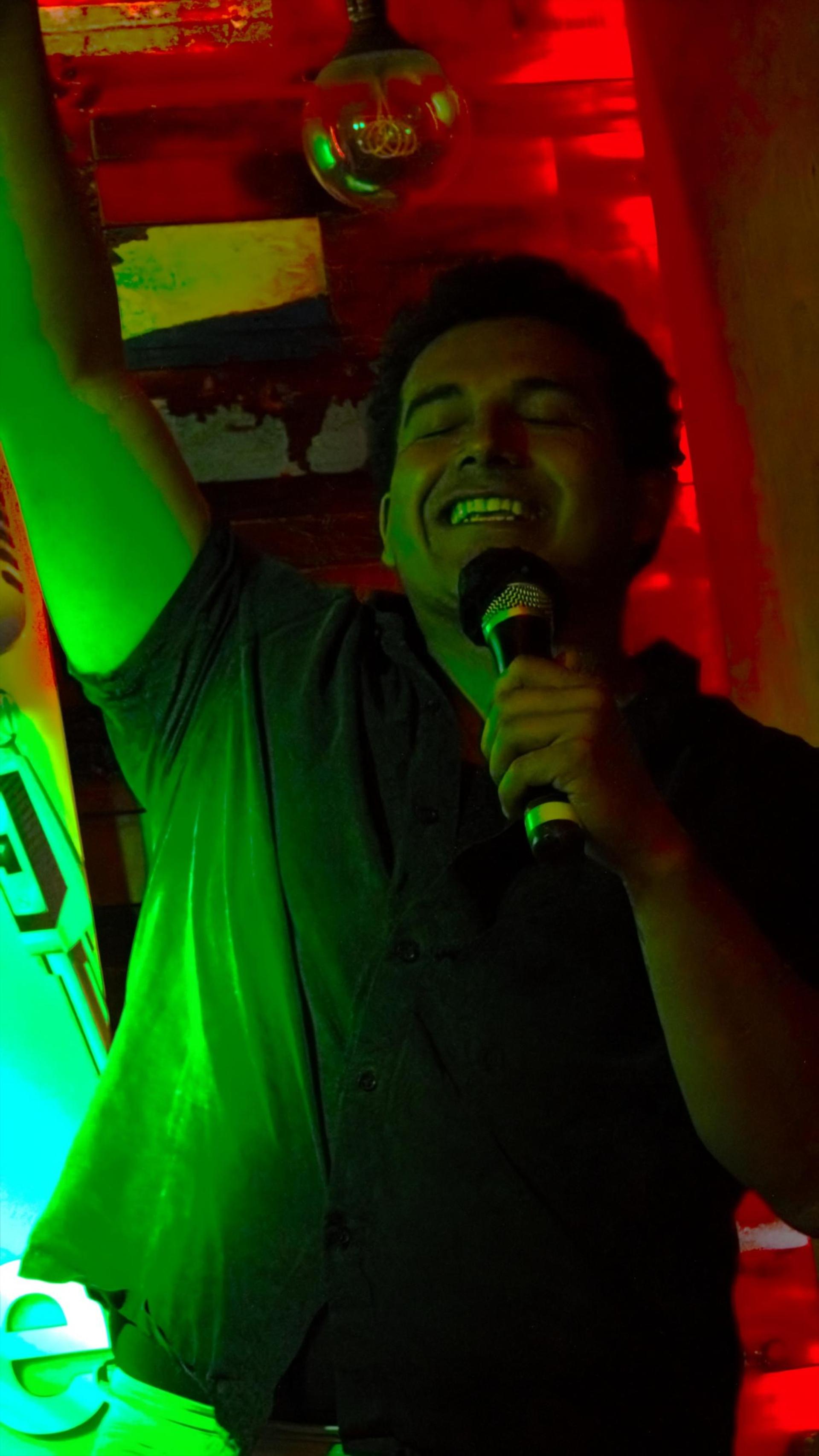 Am Freitag war Karaokeabend im Colomba. (Bild: Marlin Nixdorf)