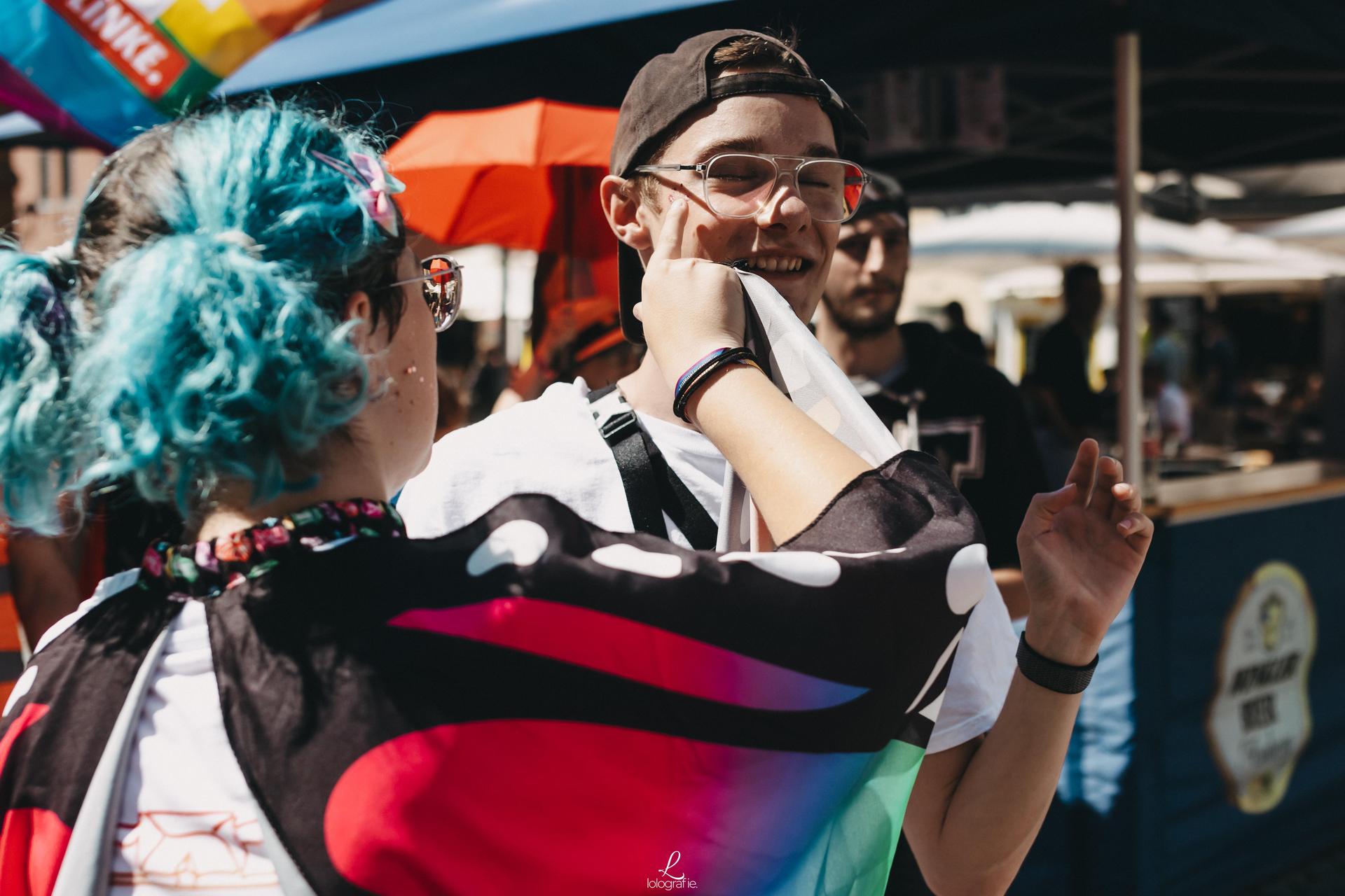 Die Bilder von der CSD-Parade 2023 in Amberg. (Bild: Leonie Hartung)