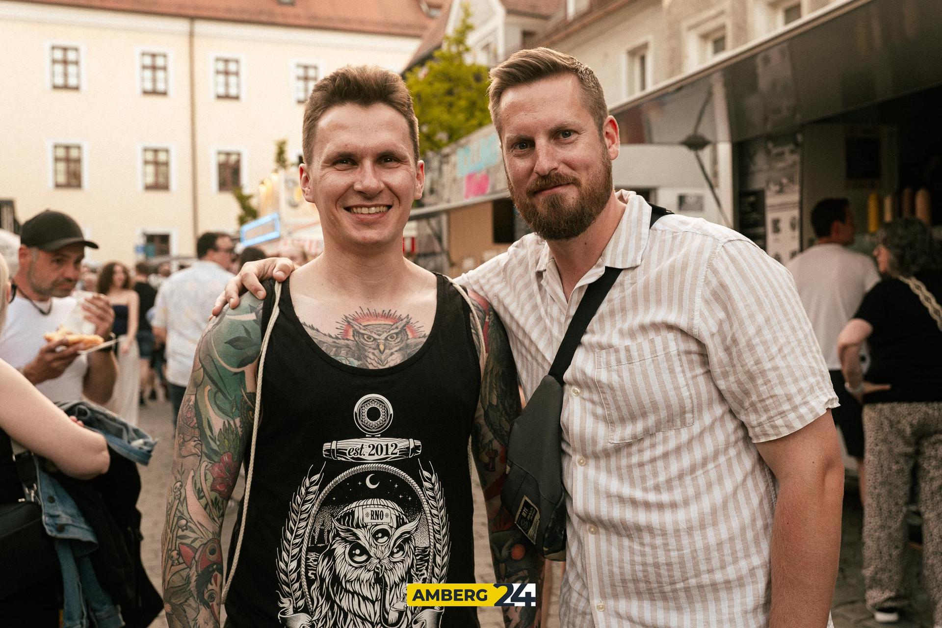 Partystimmung pur gab's auch auf dem Malteserplatz! (Bild: David Mueller)