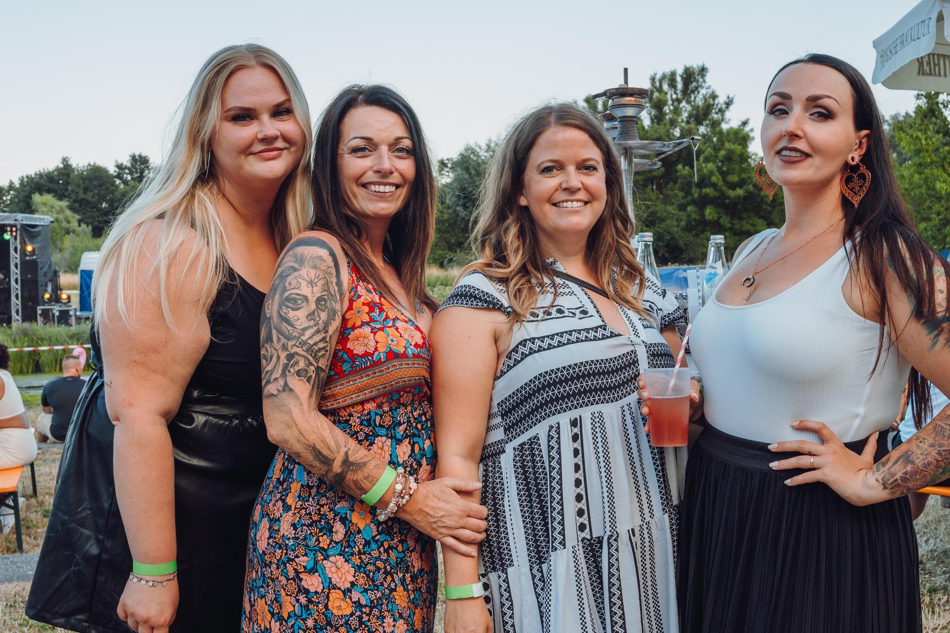 Shisha, Drinks und guter Hip-Hop. So war's am Hip-Hop BBQ in Amberg.  (Bild: Denise Helmschrott)