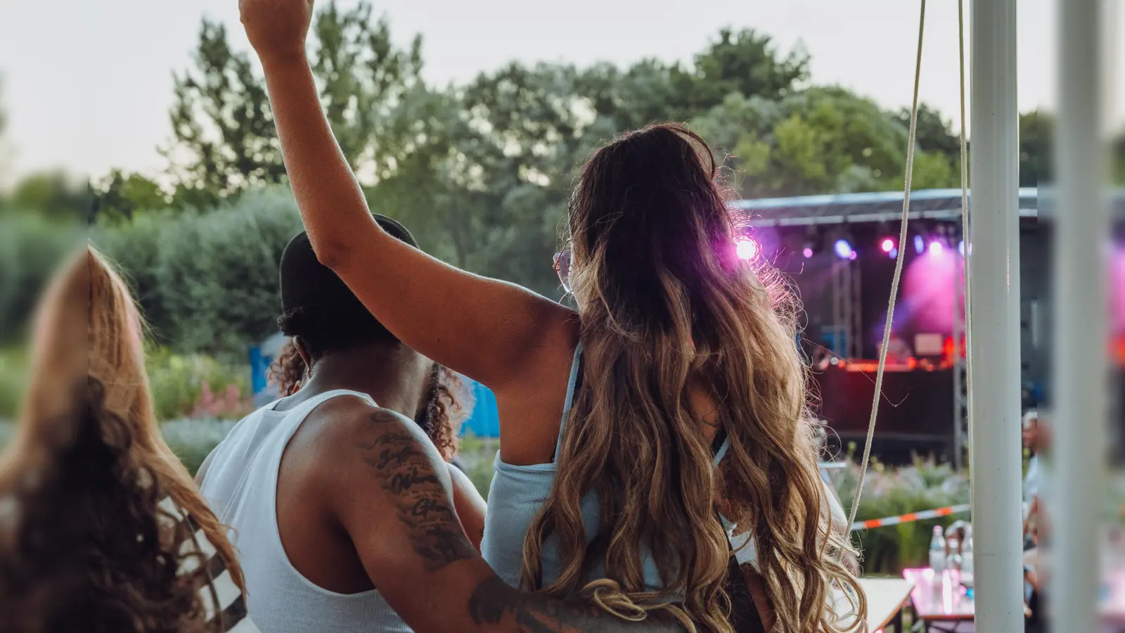 Shisha, Drinks und guter Hip-Hop. So war&#39;s am Hip-Hop BBQ in Amberg.  (Bild: Denise Helmschrott)