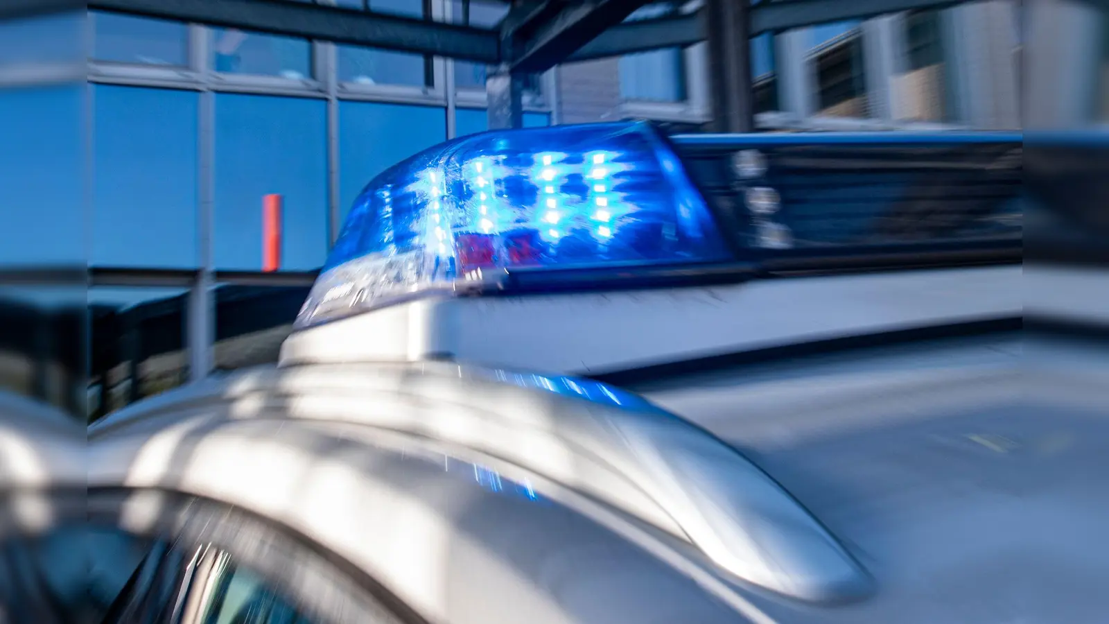 Ein 31-Jähriger ist in Freudenberg wegen Drogenbesitzes festgenommen worden. (Symbolbild: David Inderlied/dpa)