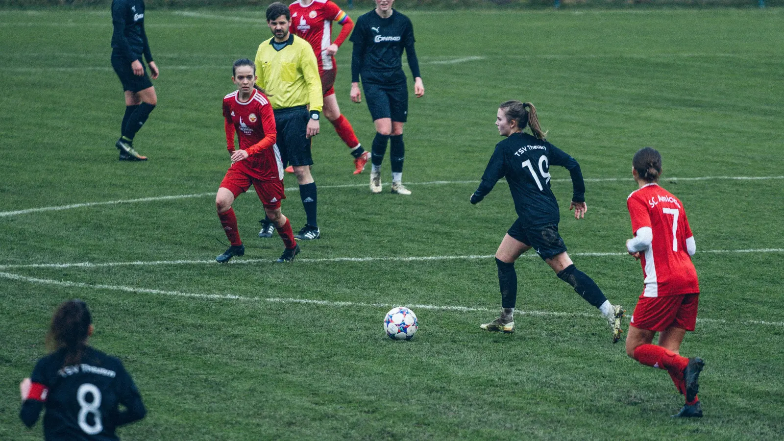 Die Frauen des TSV Theuern müssen auf das Duell gegen Hoffenheim verzichten. (Bild: Denise Helmschrott)