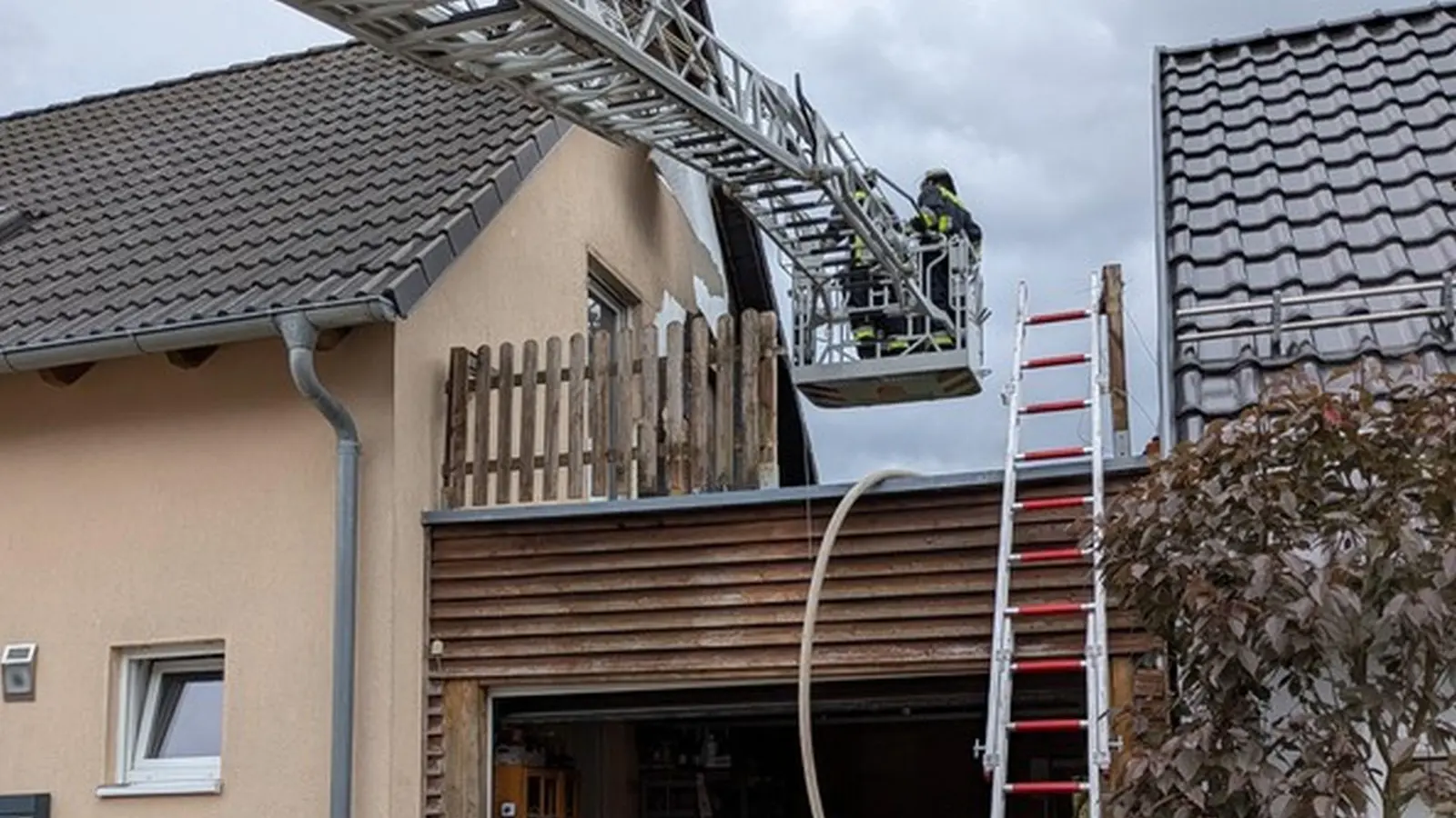 In Poppenricht musste am Samstag die Feuerwehr anrücken. (Bild: FFW Poppenricht)