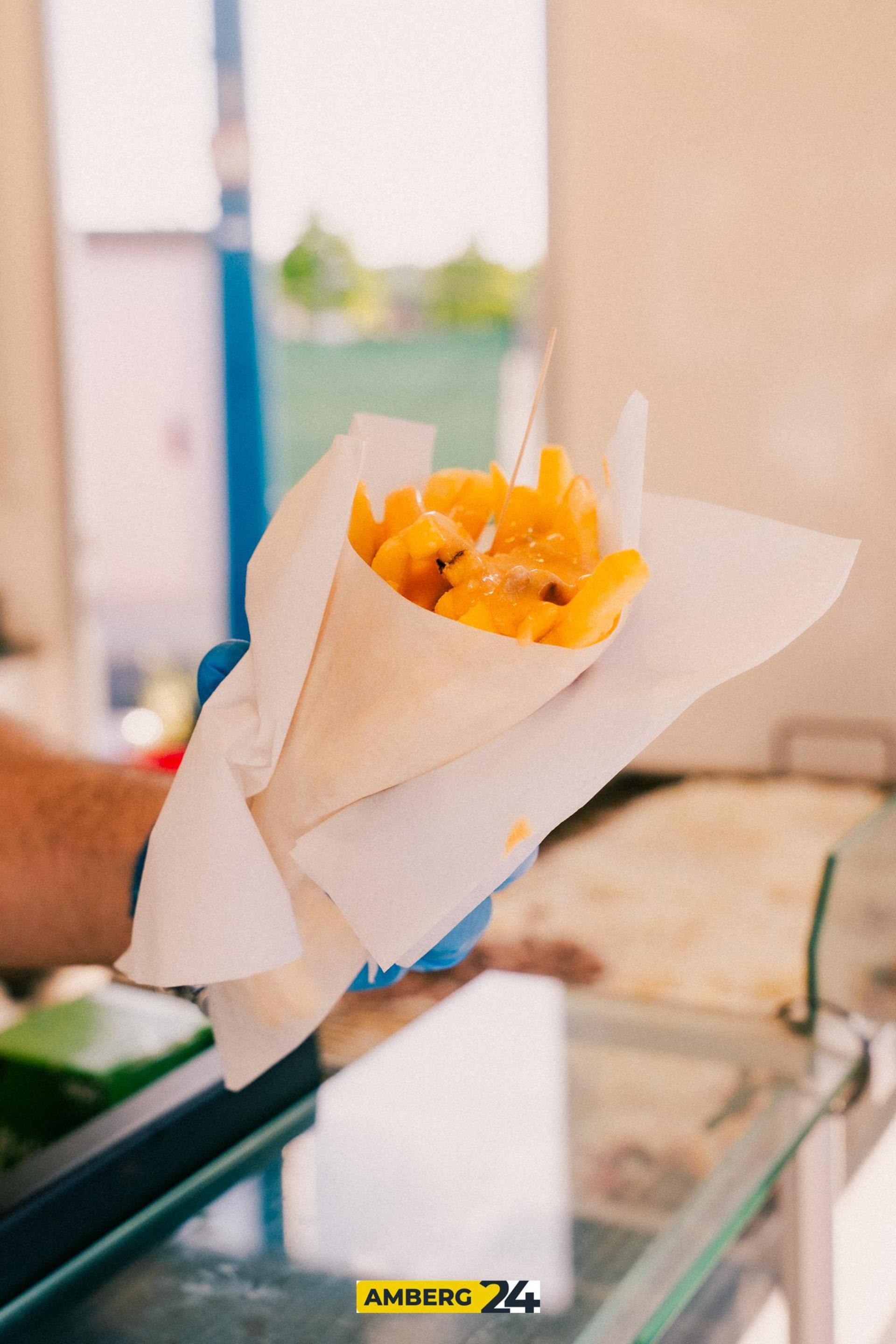 Auf dem Foodtruck-Festival in Amberg war am Freitag einiges los! (Bild: David Mueller)