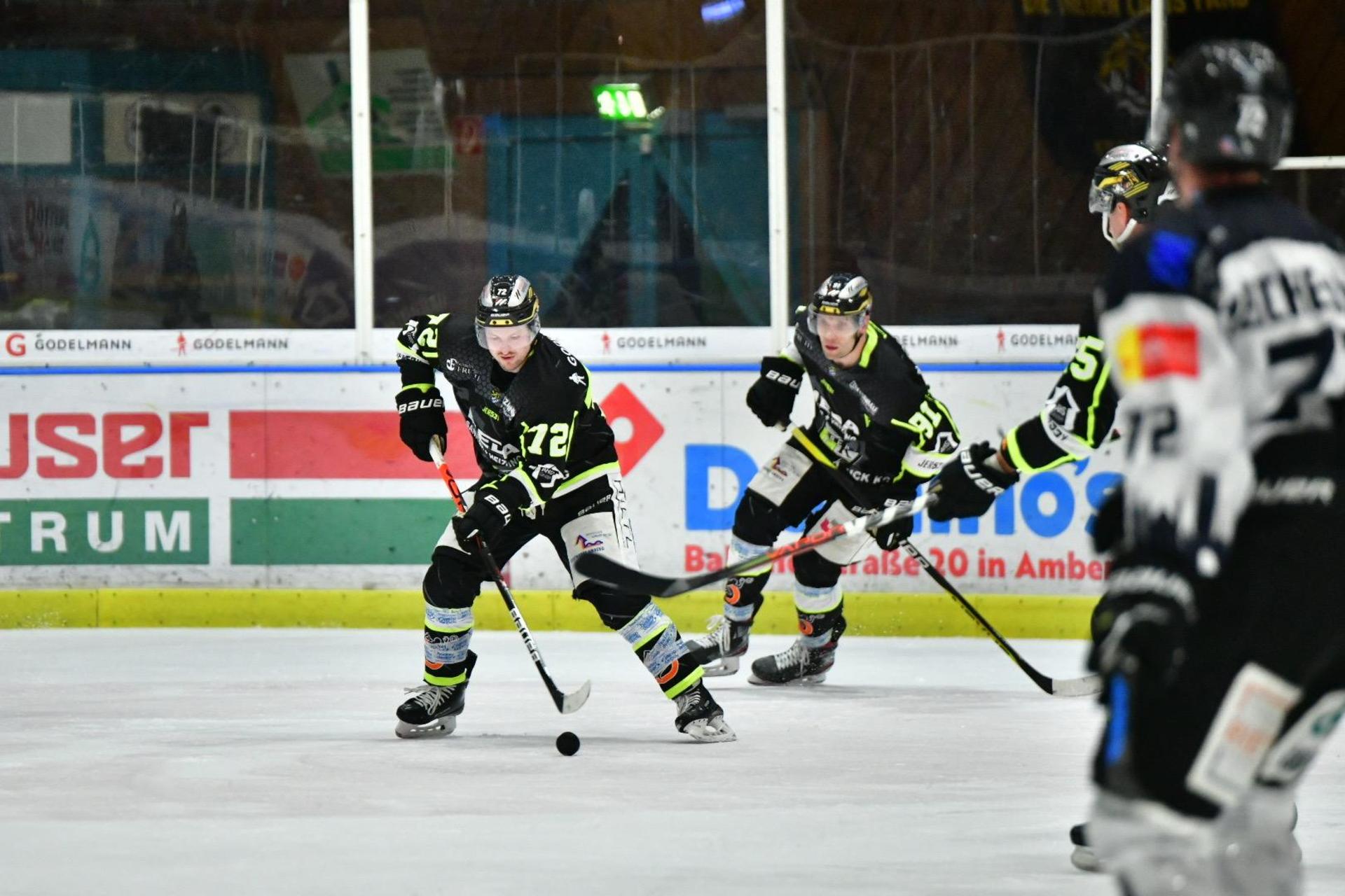 Der ERSC Amberg muss sich dem HC Landsberg mit 2:3 geschlagen geben. (Bild: A.& J. Pastuska)
