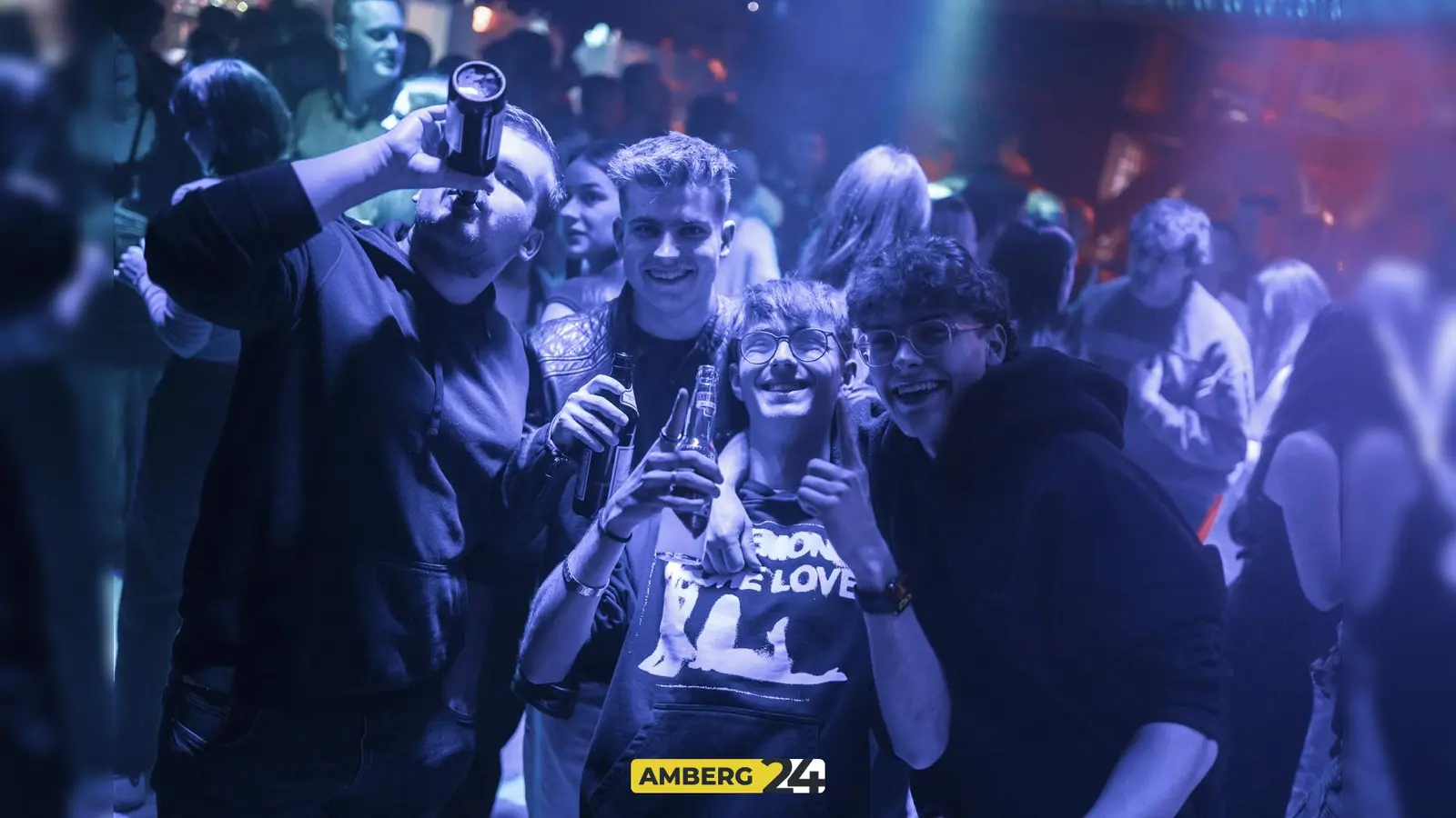 Party am 1. Weihnachtsfeiertag im Happy Rock.  (Bild: Martin Sponsel)