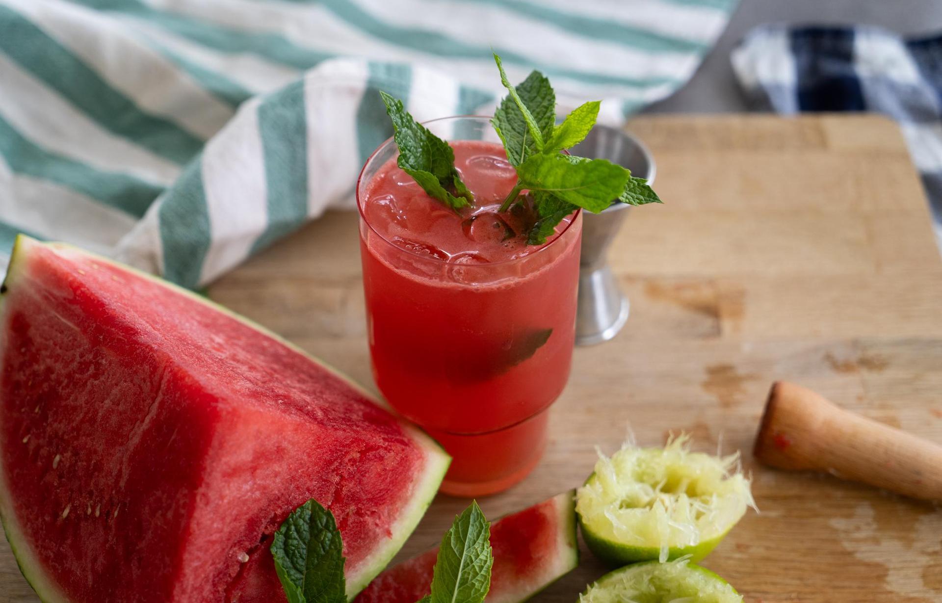 Normaler Mojito ist gut, der mit Wassermelone besser. (Bild: knz)