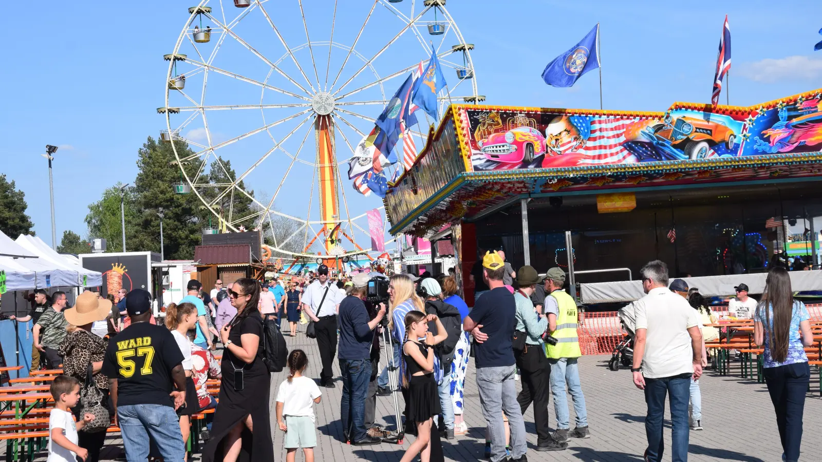 Das Deutsch-amerikanische Freundschaftsfest findet heuer von Freitag, 3. Juli bis zum Sonntag 5. Juli 2026 statt. Der 250. Unabhängigkeitstag der Vereinigten Staaten und 75 Jahre Westerweiterung des Truppenübungsplatzes ist der Grund der Verlegung vom Mai auf Anfang Juli gewesen.  (Bild: Paul Böhm)