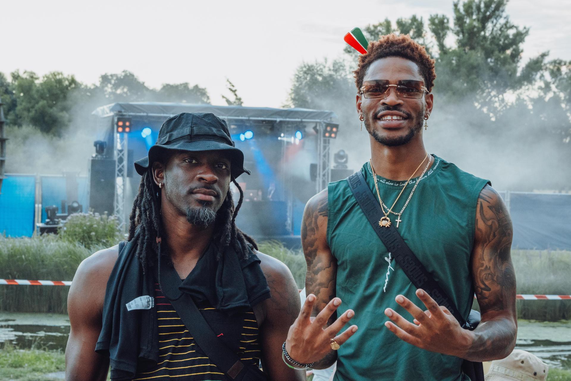 Shisha, Drinks und guter Hip-Hop. So war's am Hip-Hop BBQ in Amberg.  (Bild: Denise Helmschrott)