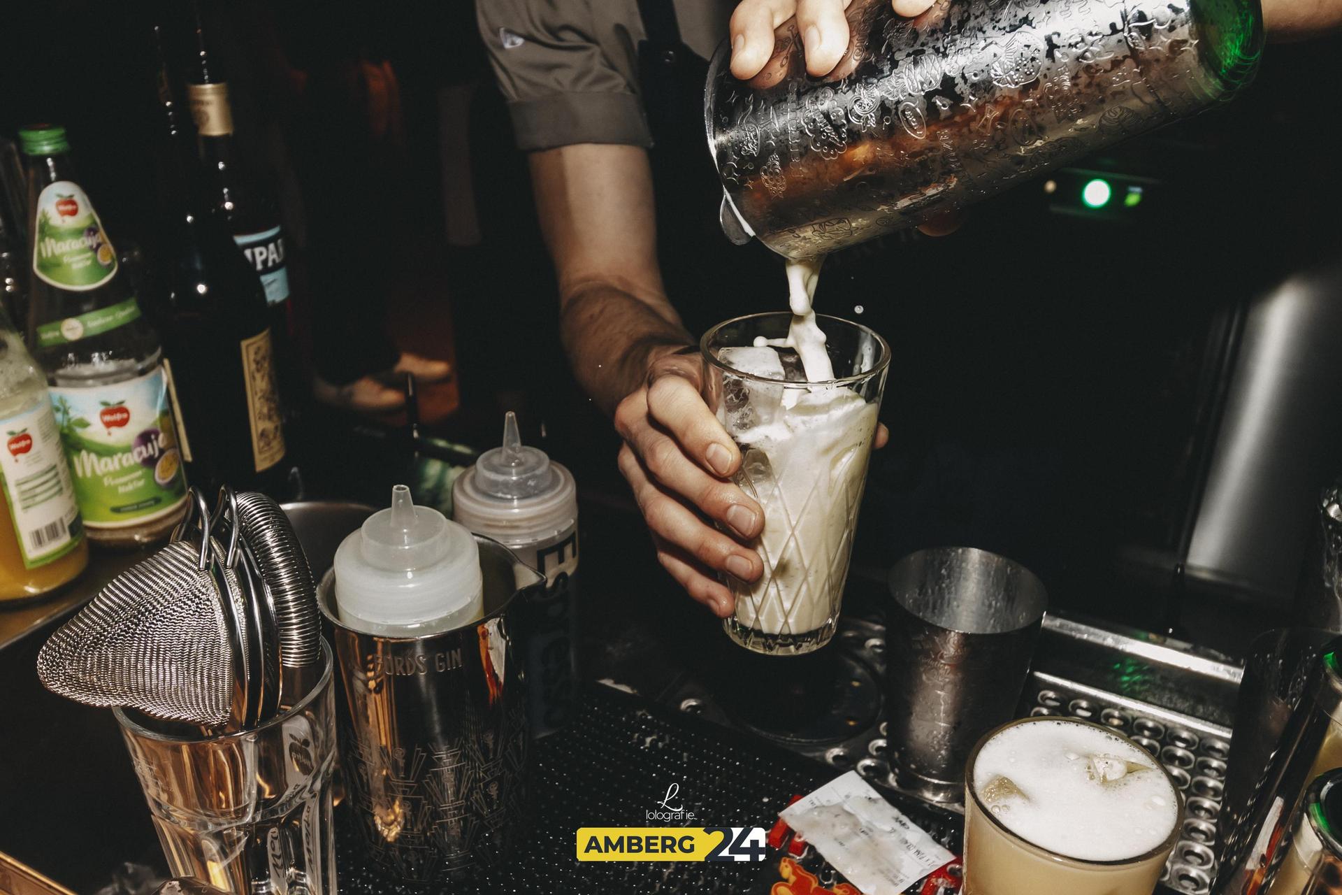 Die Fotos aus der Walküre Skybar. (Bild: Lolografie)