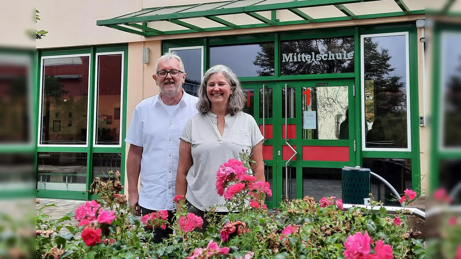 Ferdinand Höllerer geht mit Ablauf des Schuljahres in die Freistellungsphase der Altersteilzeit. Seine Nachfolgerin wird die bisherige Konrektorin Renate Schmidt. (Foto: Brigitte Grüner)