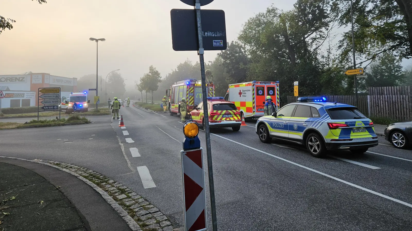 An der Einmündung Rosenbachstraße/Industriestraße kam es in Sulzbach-Rosenberg am Freitagmorgen gegen 7 Uhr zu einem Unfall mit zwei Autos. Eine Person wurde dabei verletzt.  (Bild: blm)
