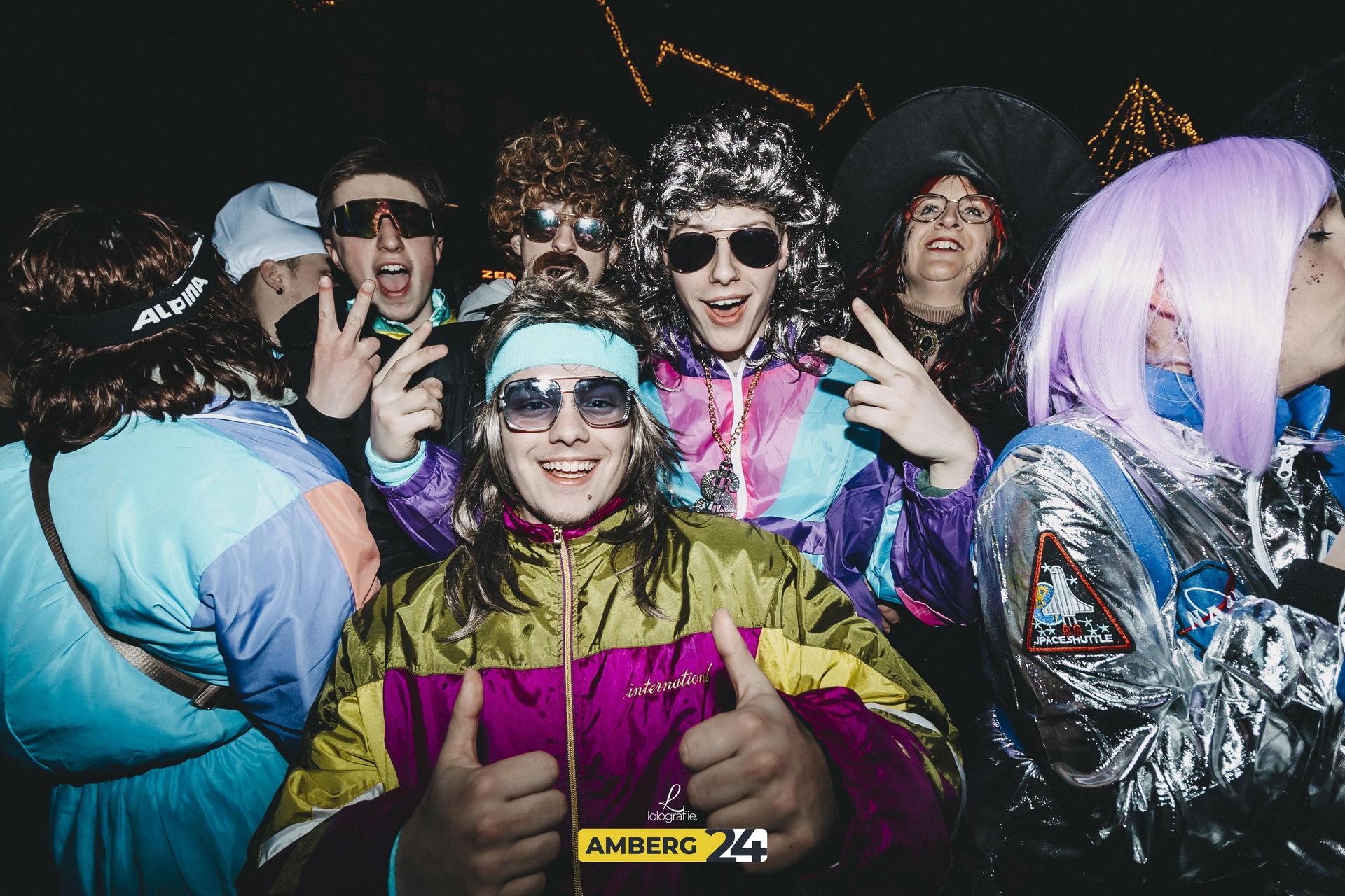Amberger Hexennacht: Das war 2025 am Marktplatz los. Wir wünschen euch viel Spaß mit den Fotos.  (Bild: Leonie Hartung)
