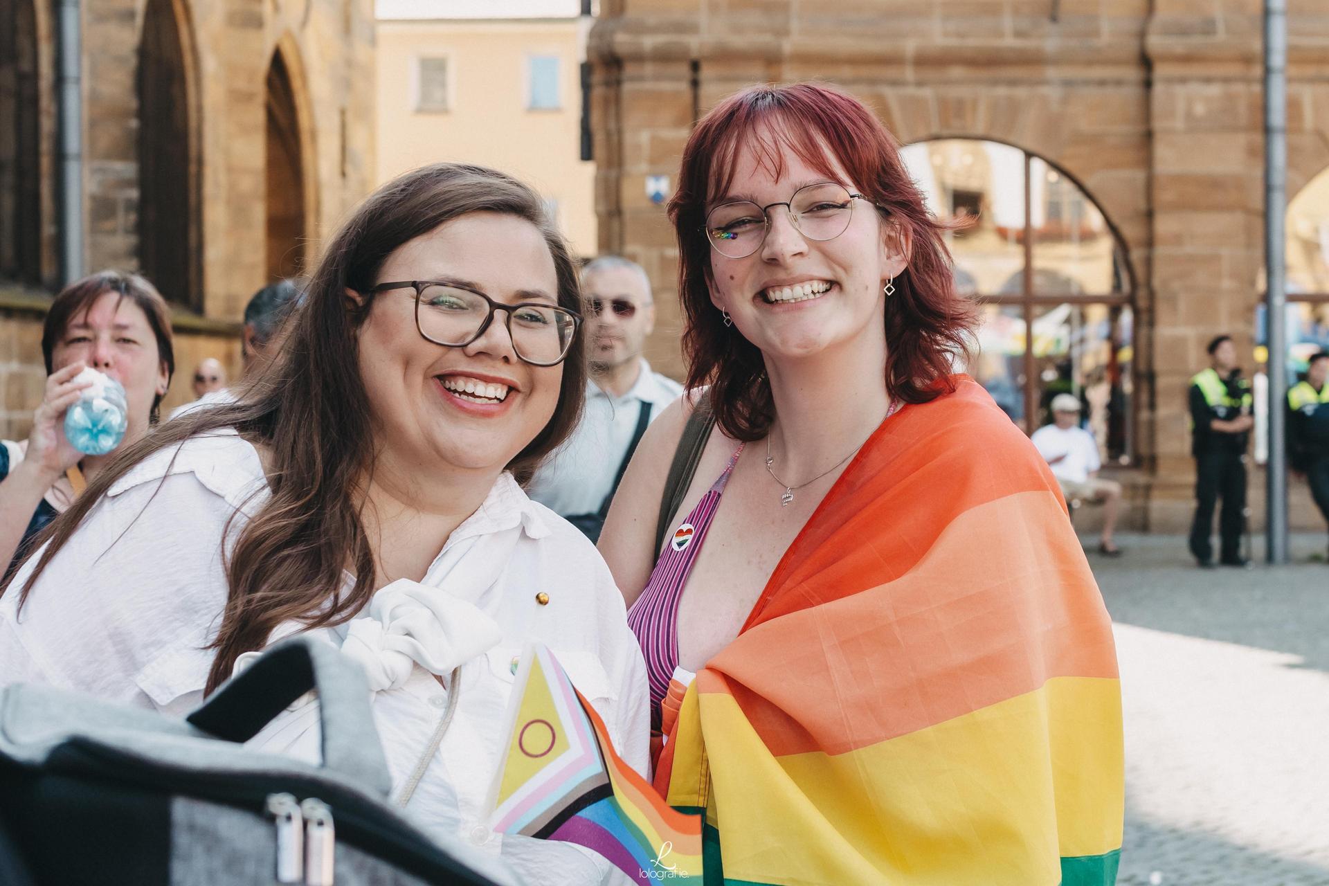 Die Bilder von der CSD-Parade 2023 in Amberg. (Bild: Leonie Hartung)