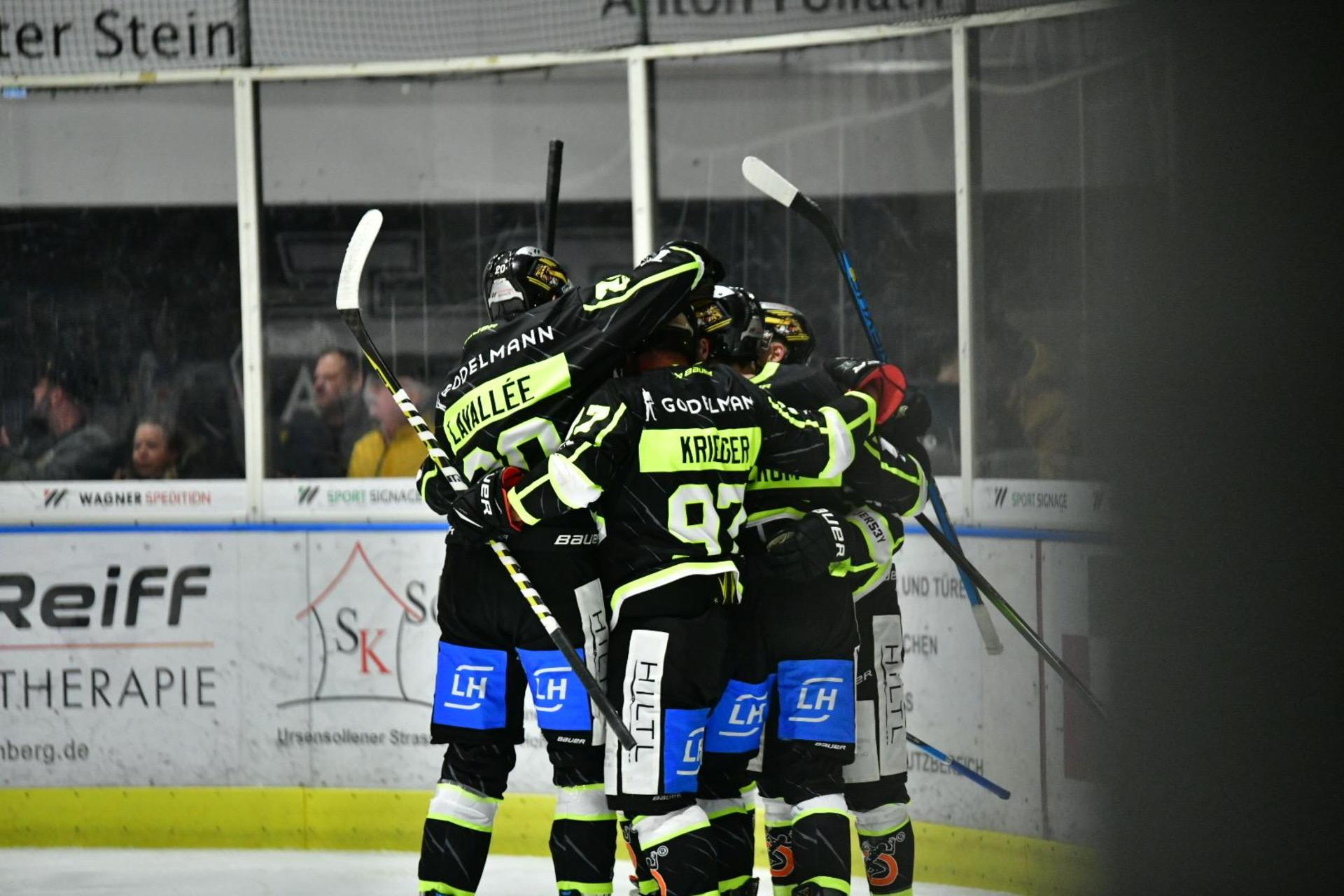 Der ERSC Amberg muss sich dem HC Landsberg mit 2:3 geschlagen geben. (Bild: A.& J. Pastuska)