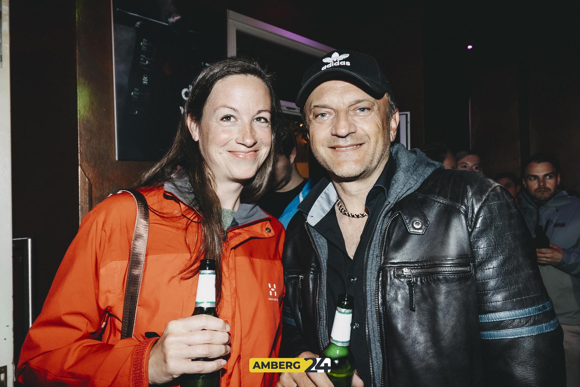 Das Team hat mit euch und der Band Inchoate den siebten Geburtstag der Bar gefeiert.  (Bild: Lolografie)