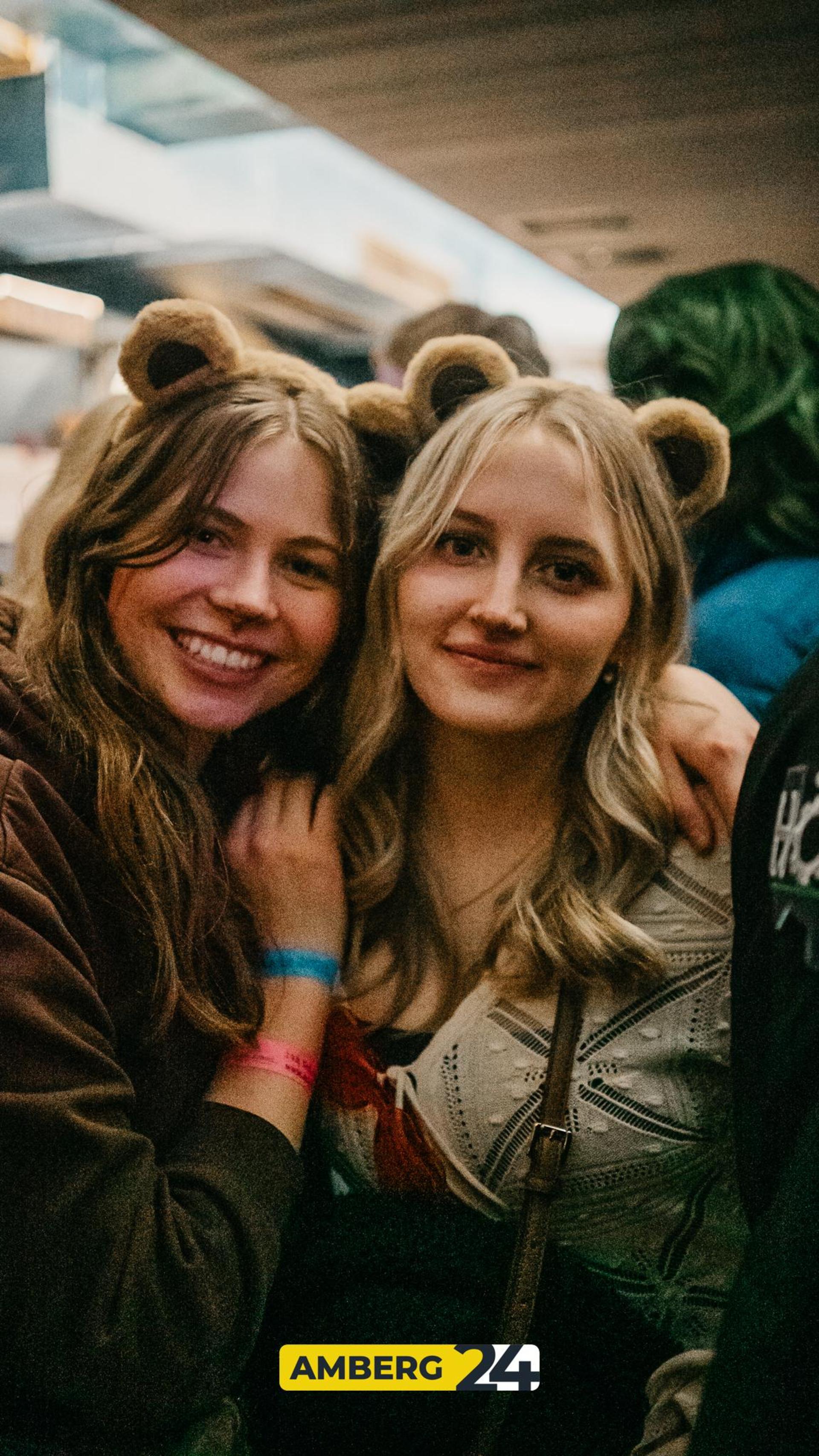 Auch im Blauen Haus waren am Donnerstag die Hexen los.  (Bild: Mario Donhauser)